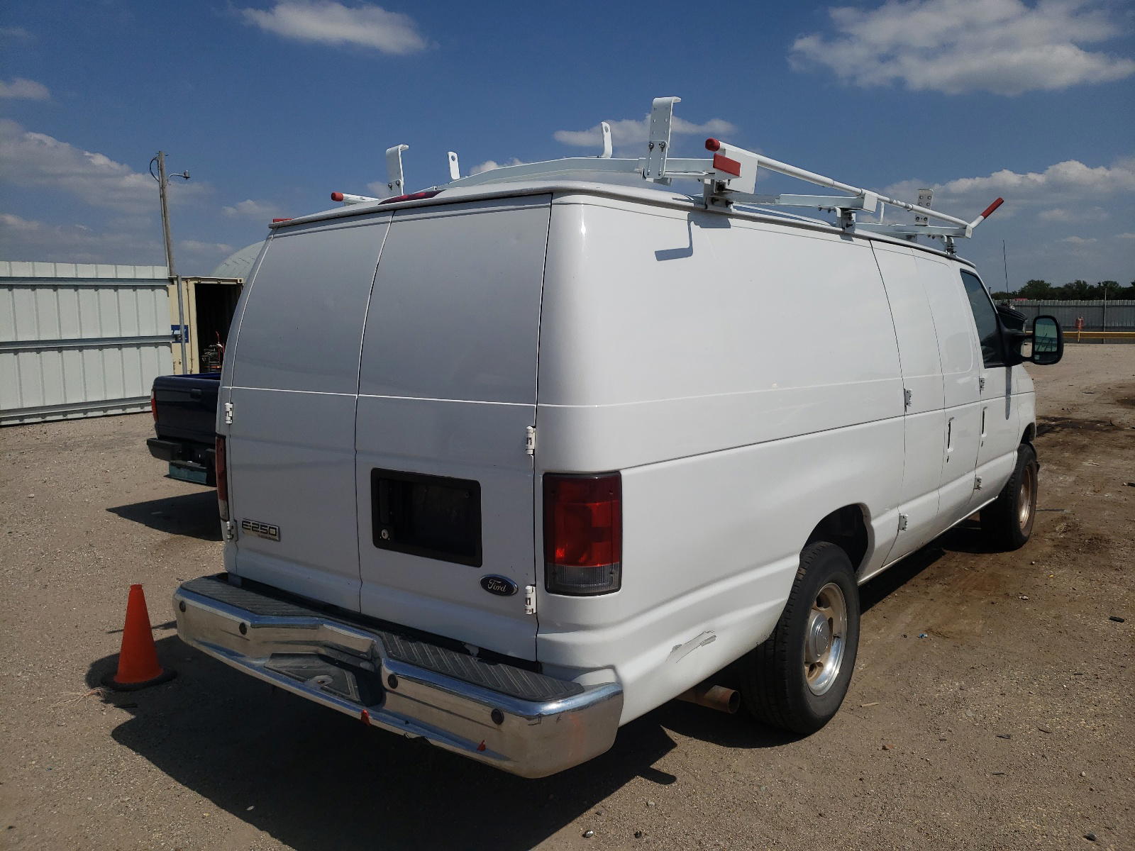 Photo 4 from auction – 2007 FORD ECONOLINE with VIN 1FTNS24L17DB45583