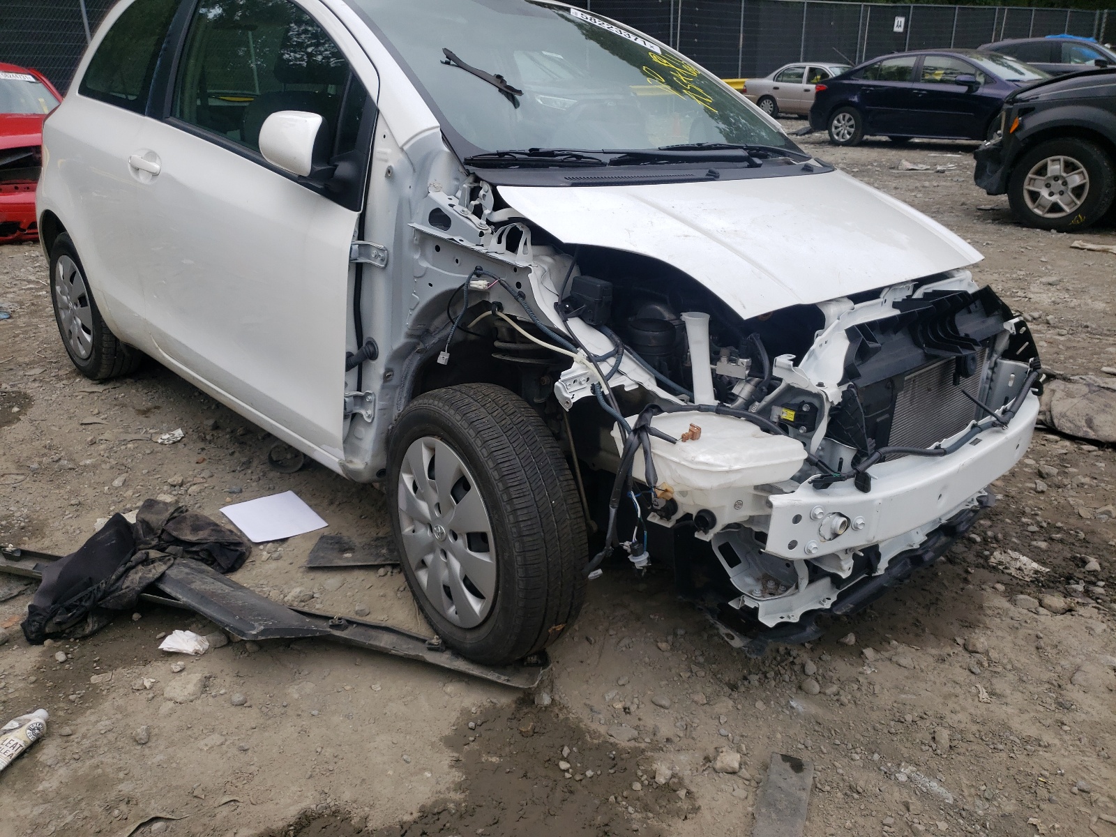 Photo 9 from auction – 2011 TOYOTA YARIS with VIN JTDJT4K32B5326219