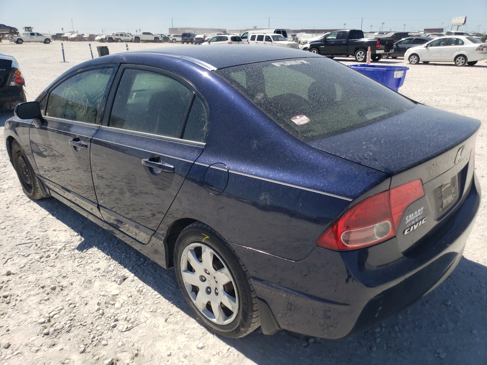 Photo 3 from auction – 2007 HONDA CIVIC LX with VIN 1HGFA16587L127007