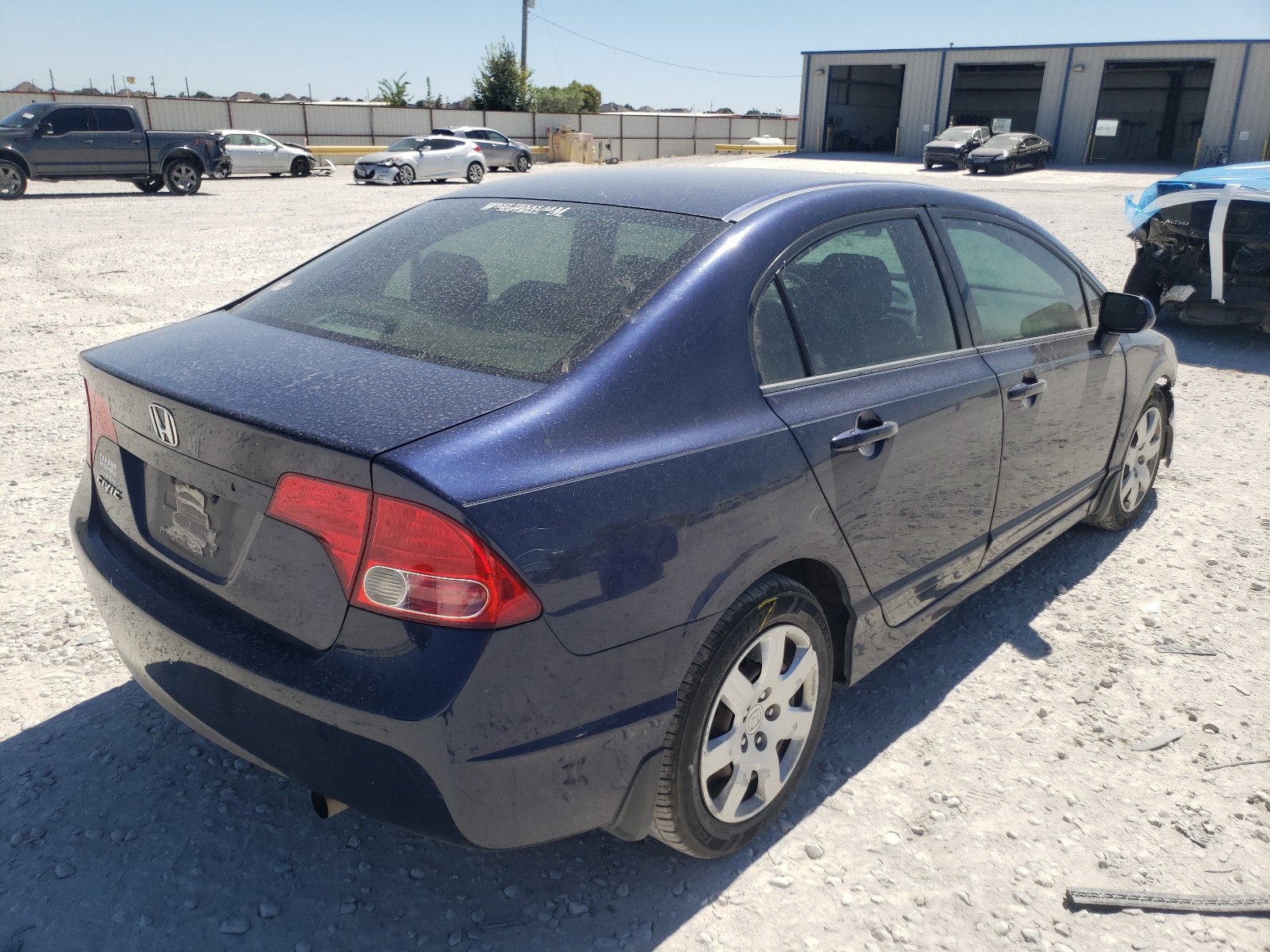 Photo 4 from auction – 2007 HONDA CIVIC LX with VIN 1HGFA16587L127007