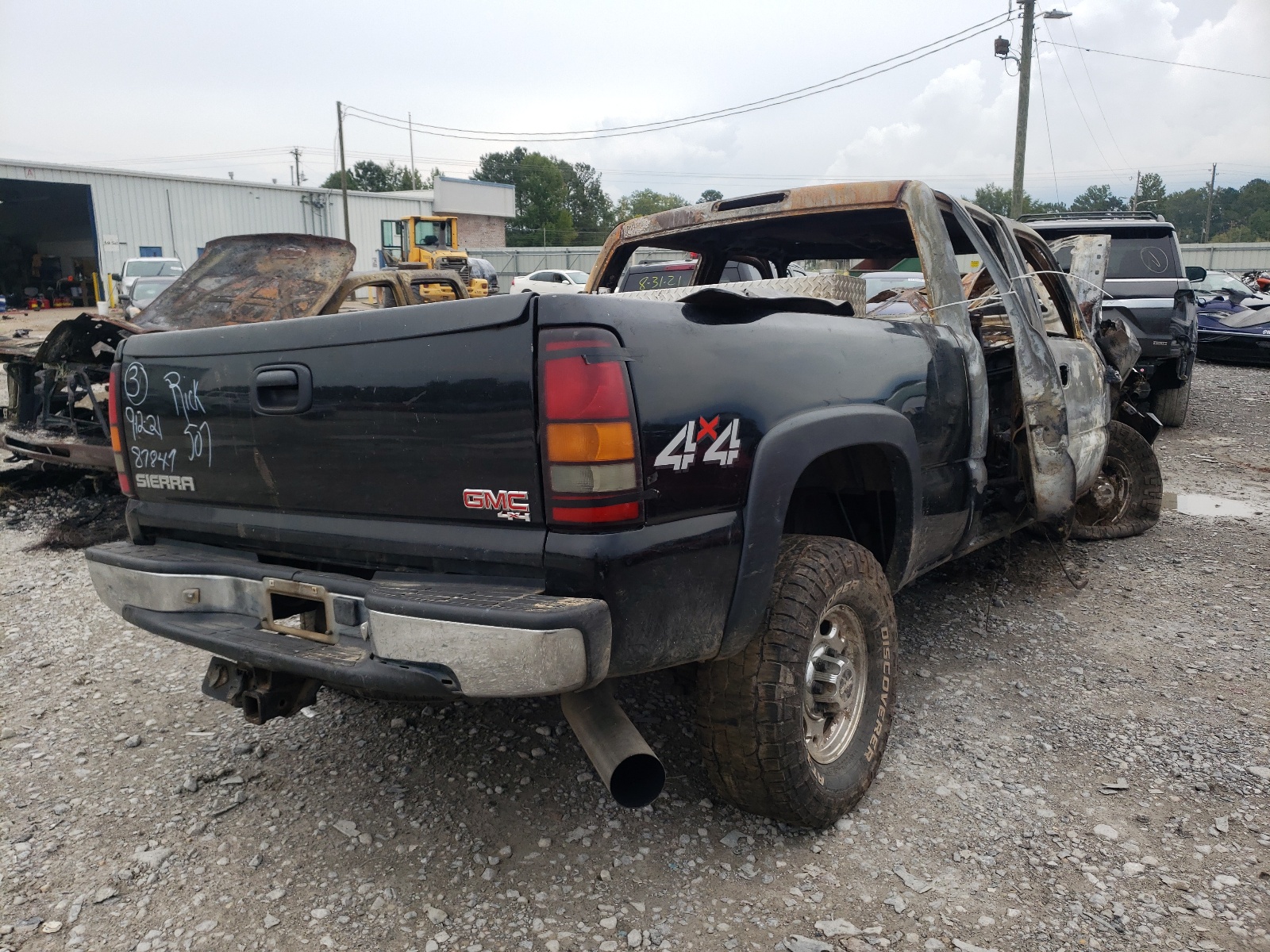 Photo 4 from auction – 2005 GMC SIERRA K25 with VIN 1GTHK23235F927553
