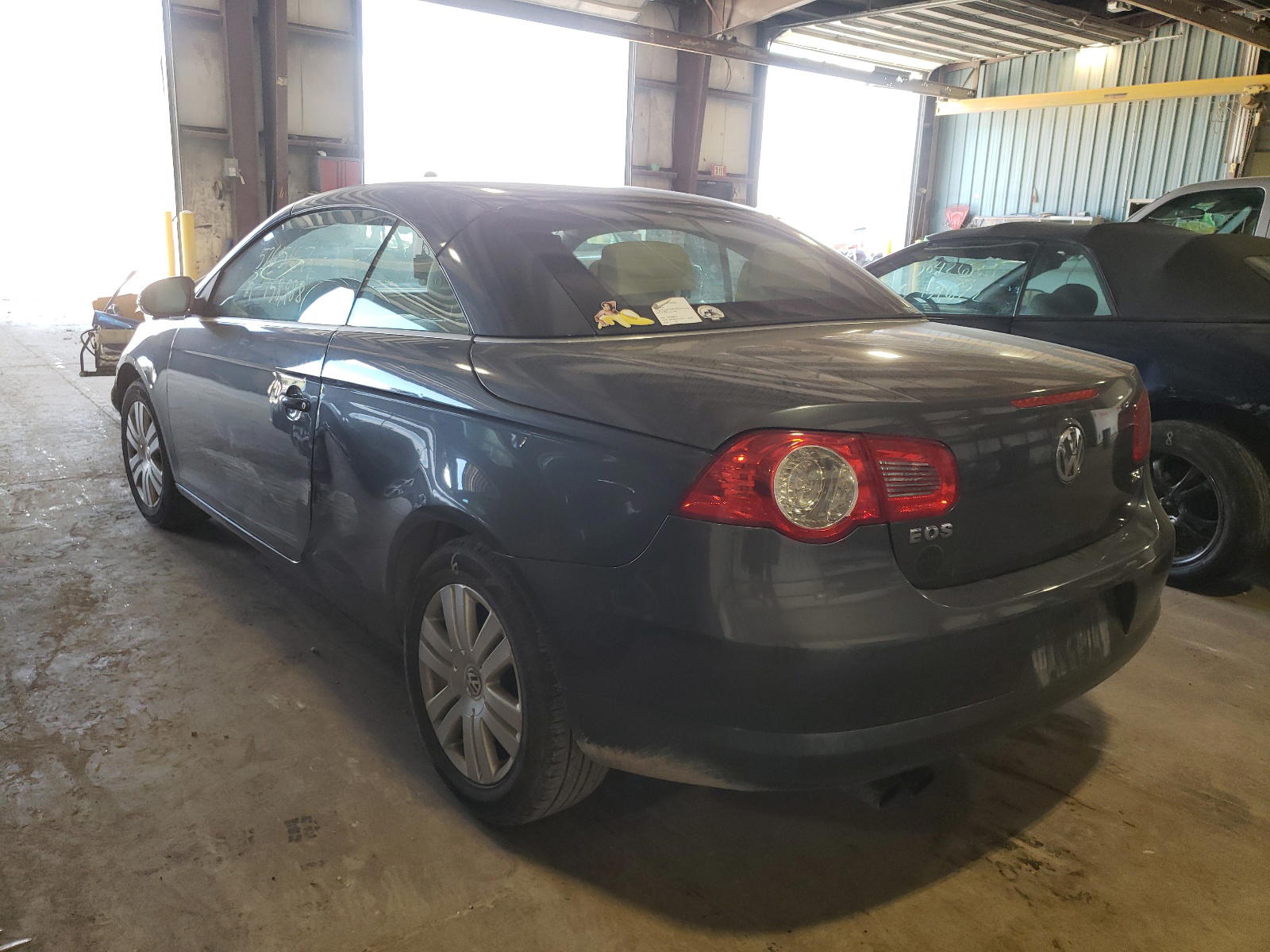 Photo 3 from auction – 2008 VOLKSWAGEN EOS with VIN WVWBA71F68V047355