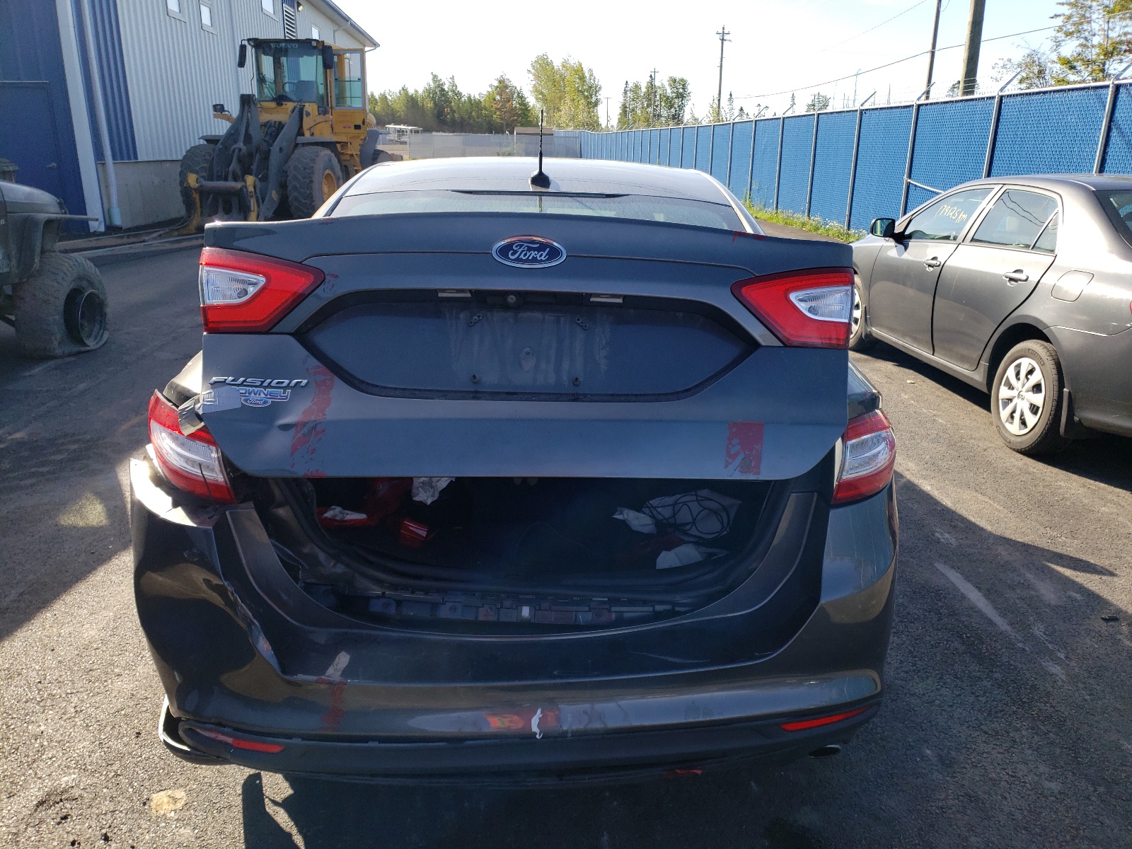Photo 9 from auction – 2016 FORD FUSION S with VIN 3FA6P0G74GR181922