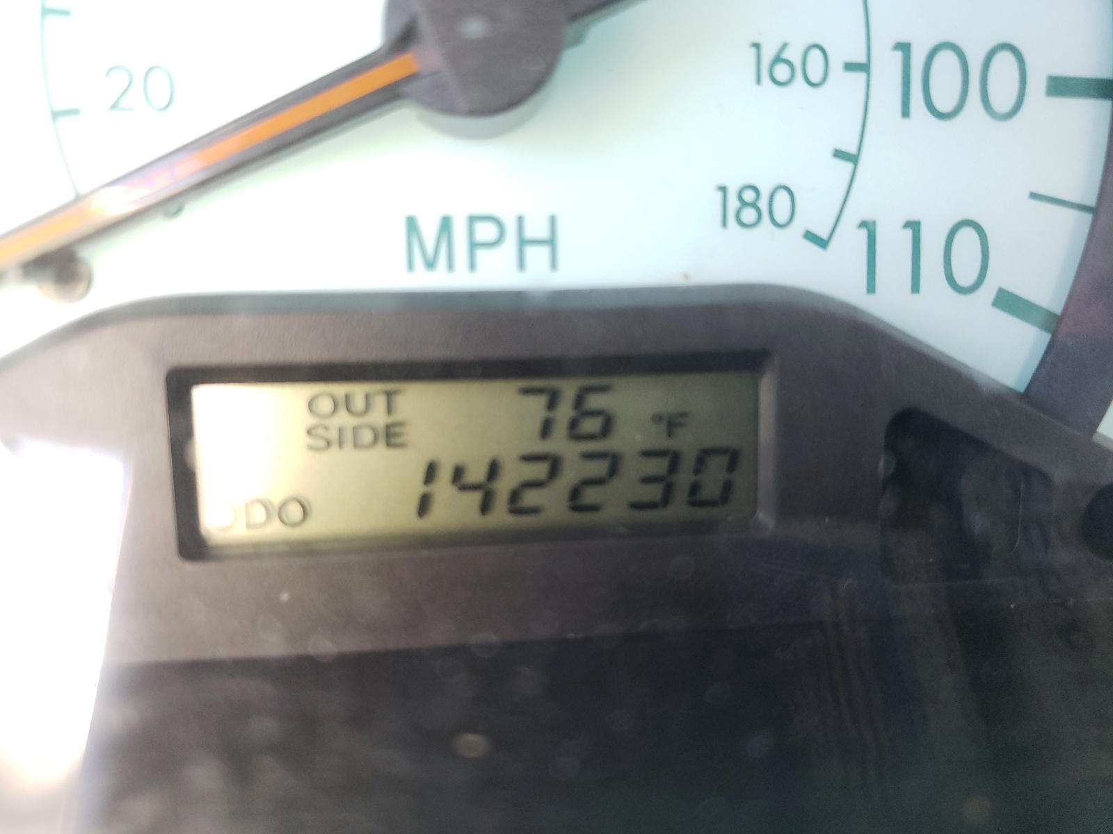 Photo 8 from auction – 2003 TOYOTA COROLLA CE with VIN JTDBR32E930032099