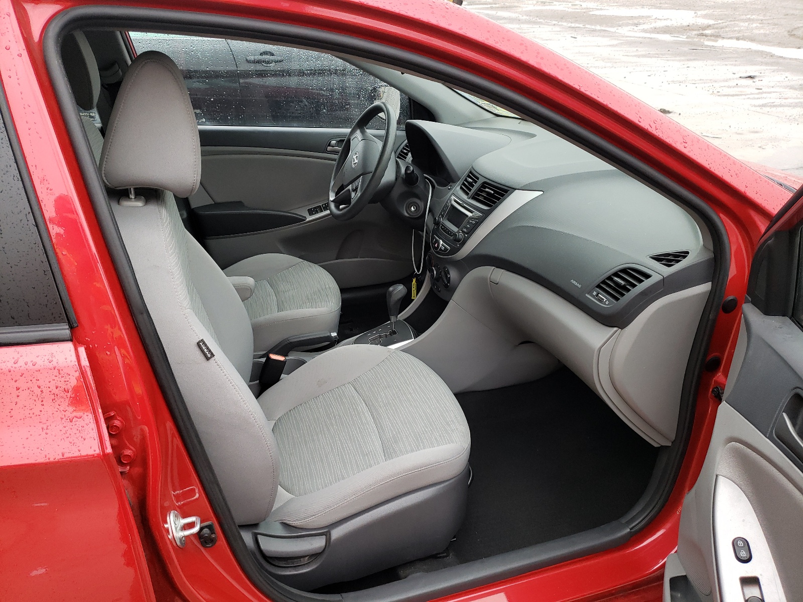 Photo 6 from auction – 2016 HYUNDAI ACCENT SE with VIN KMHCT5AE4GU238850