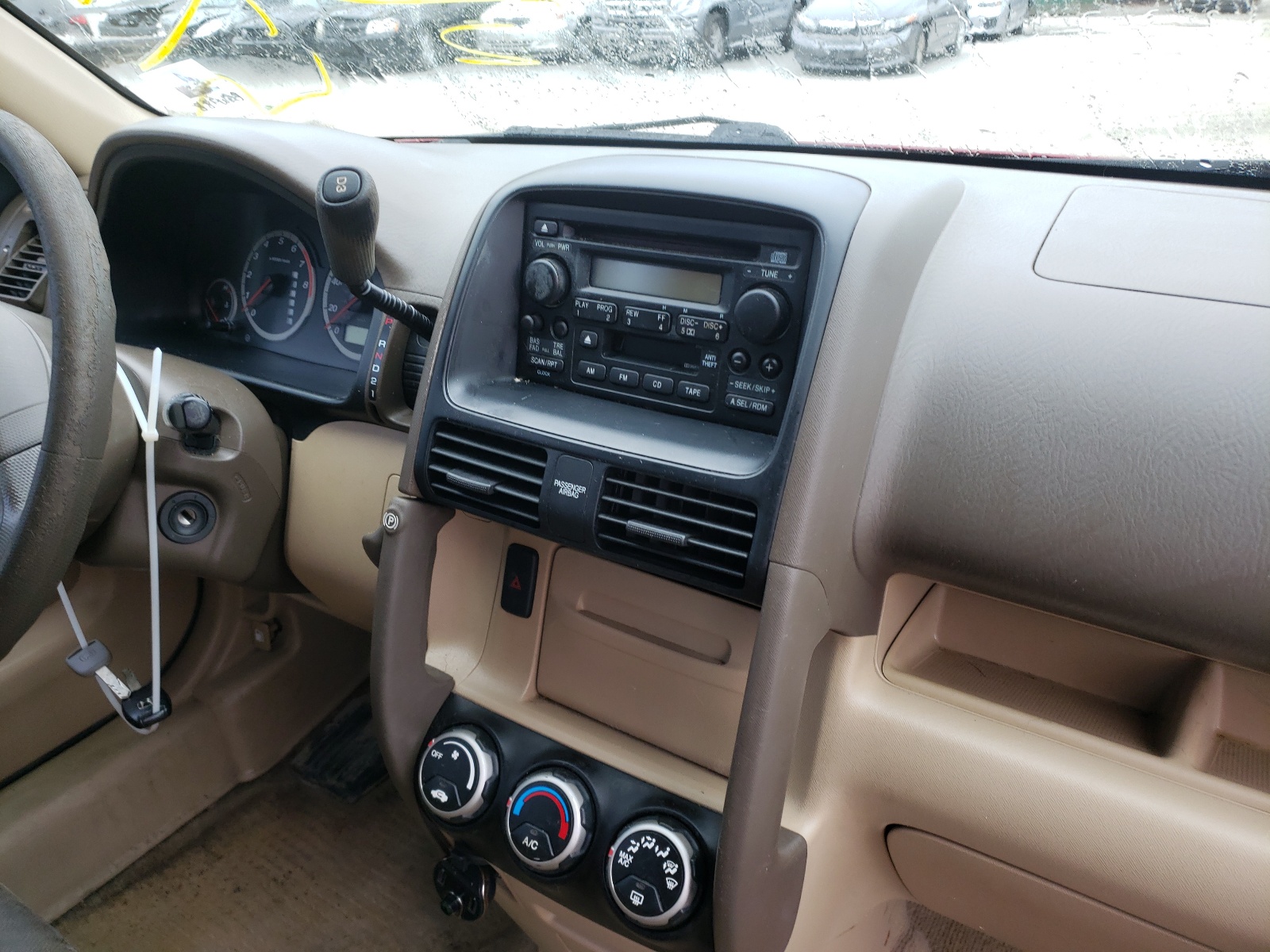 Photo 9 from auction – 2006 HONDA CR-V with VIN JHLRD68506C006793