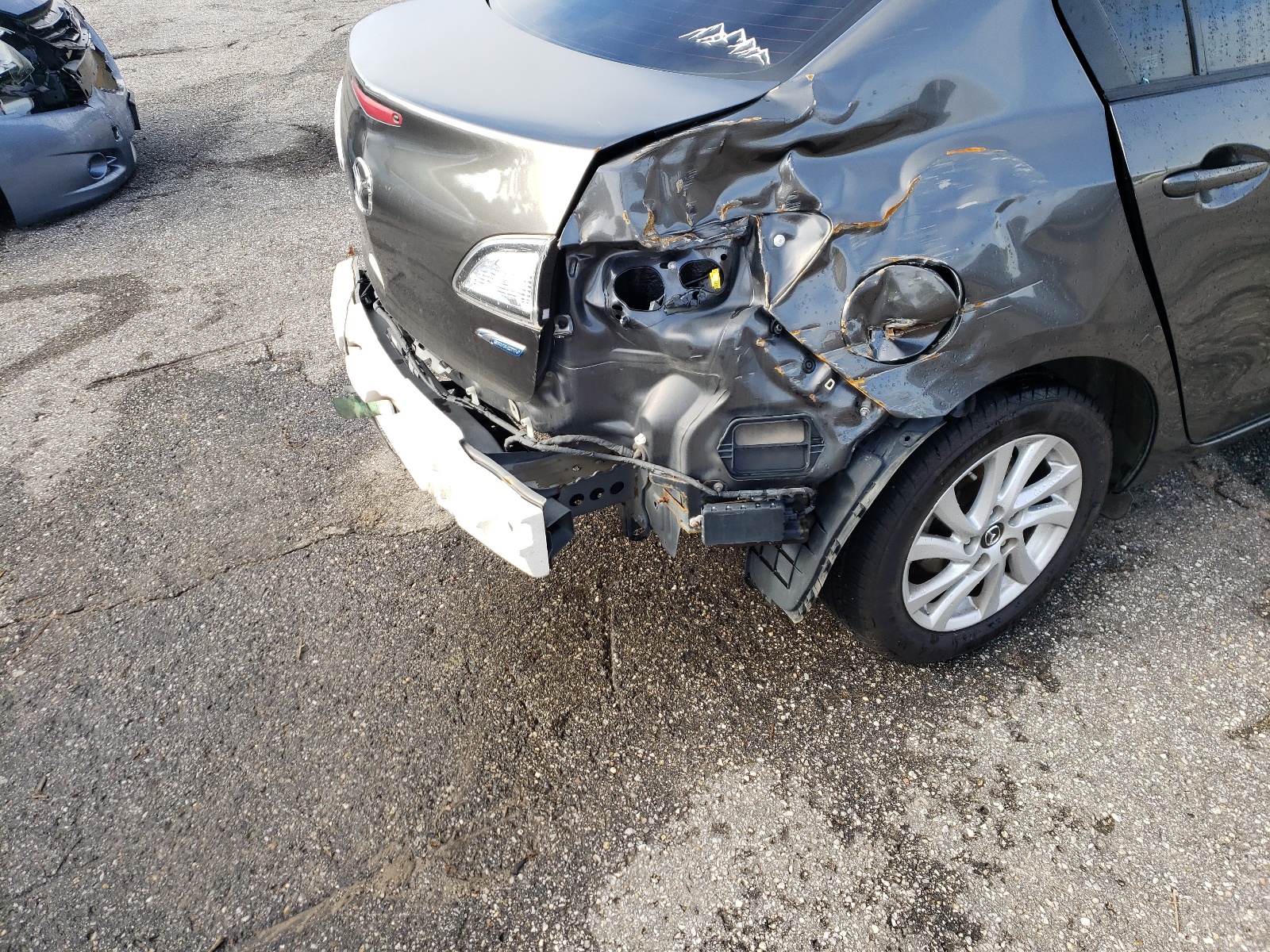 Photo 9 from auction – 2013 MAZDA 3 I with VIN JM1BL1V7XD1818900