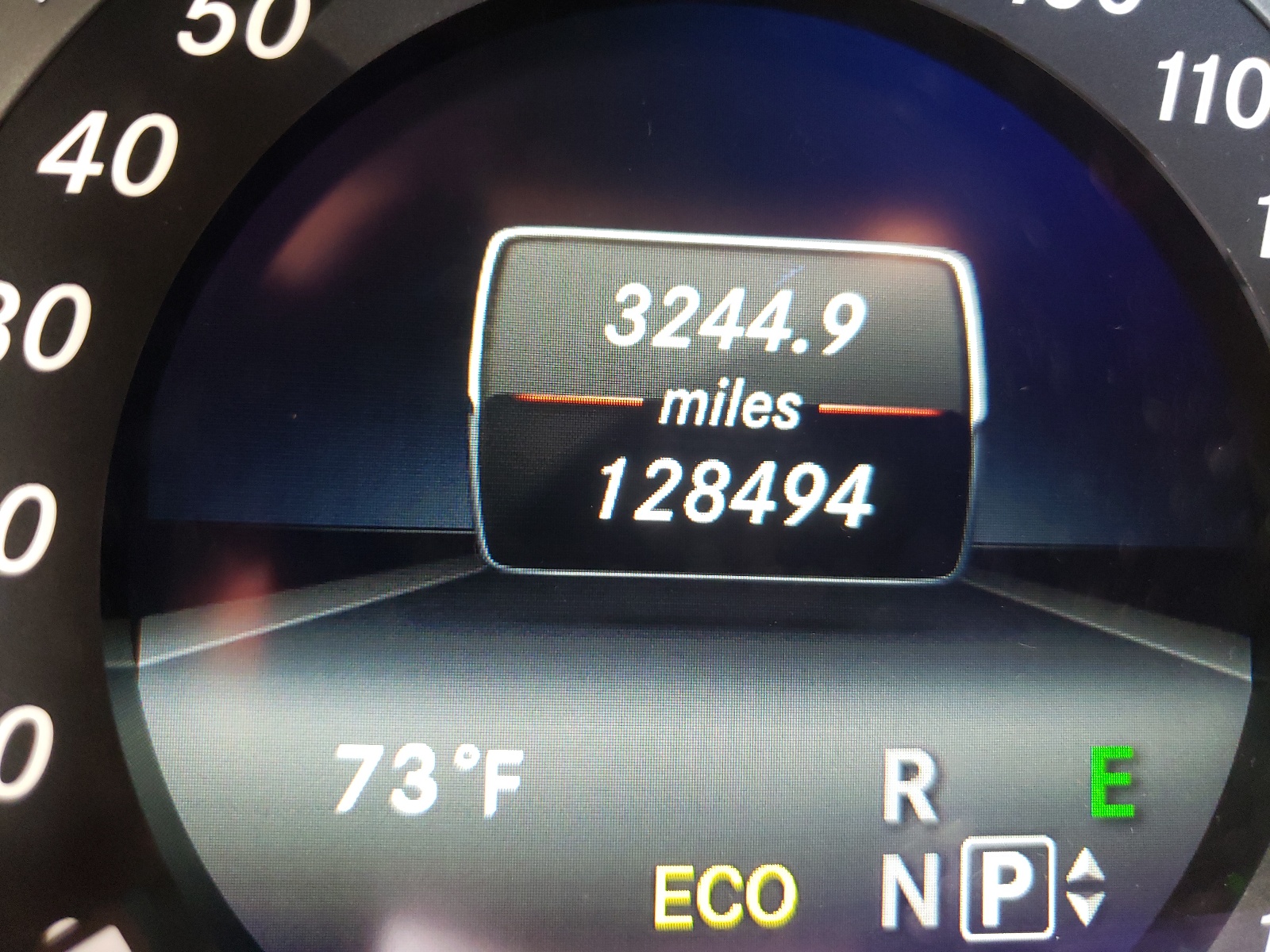 Photo 8 from auction – 2014 MERCEDES-BENZ E 350 4MAT with VIN WDDHF8JB0EA910433