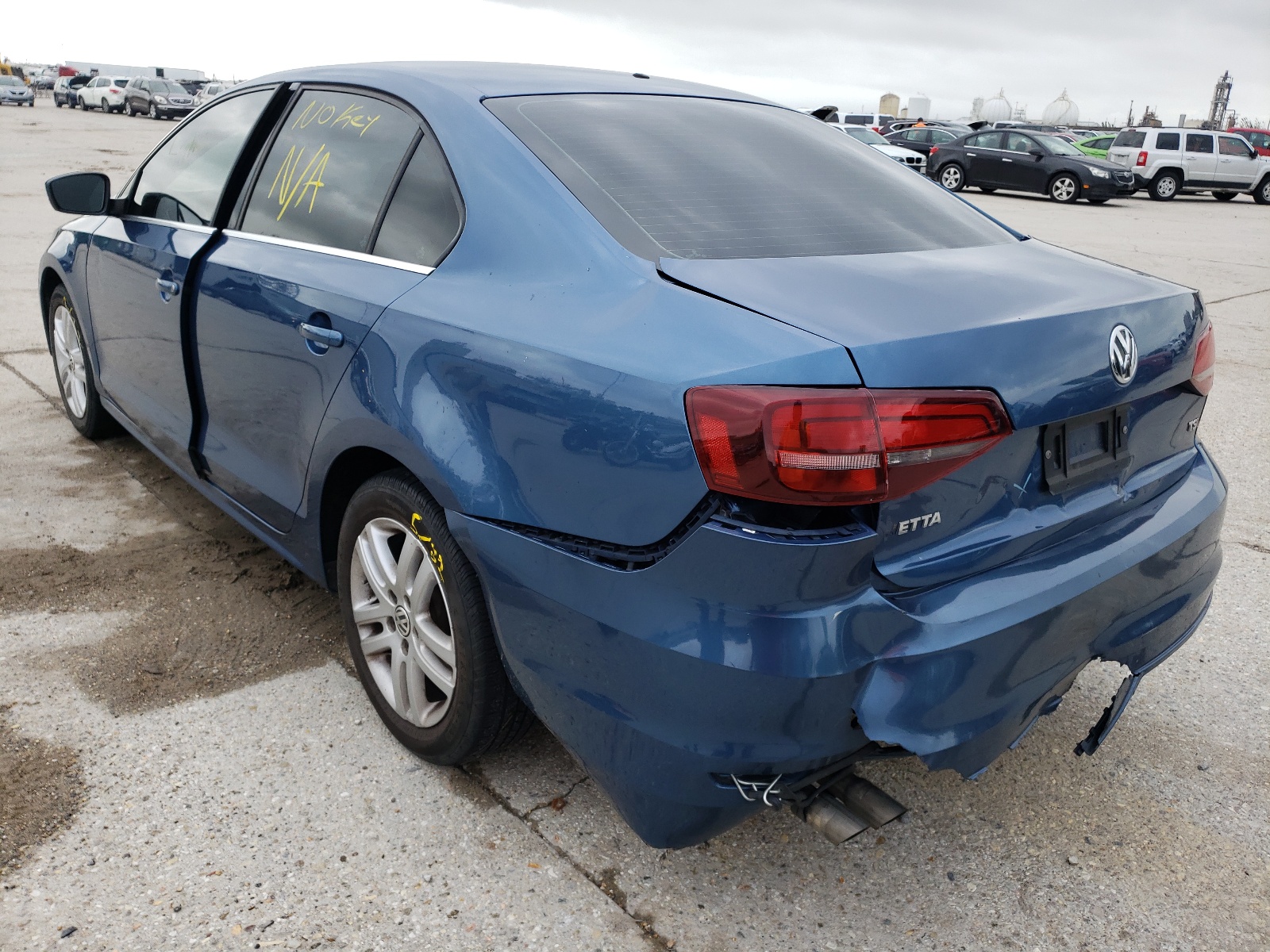 Photo 3 from auction – 2017 VOLKSWAGEN JETTA S with VIN 3VW2B7AJ8HM225100
