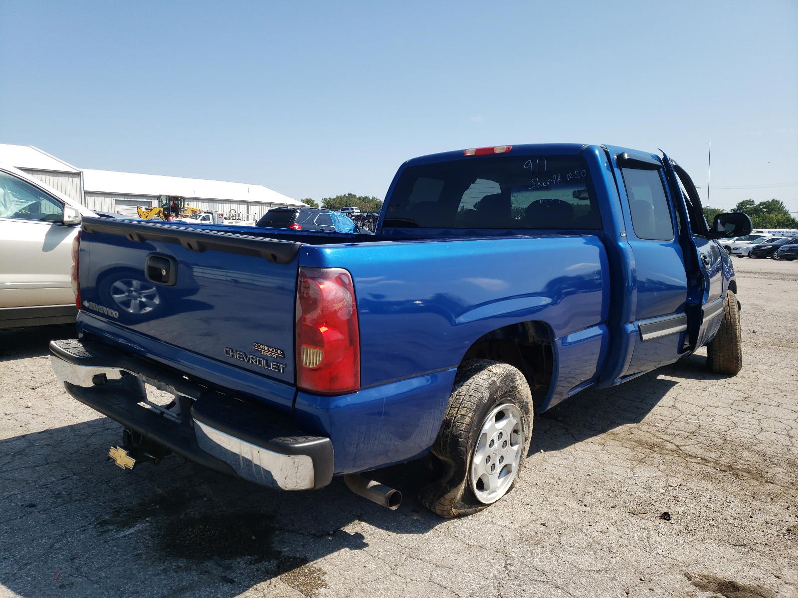 Photo 4 from auction – 2003 CHEVROLET SILVERADO with VIN 2GCEC19V731297357