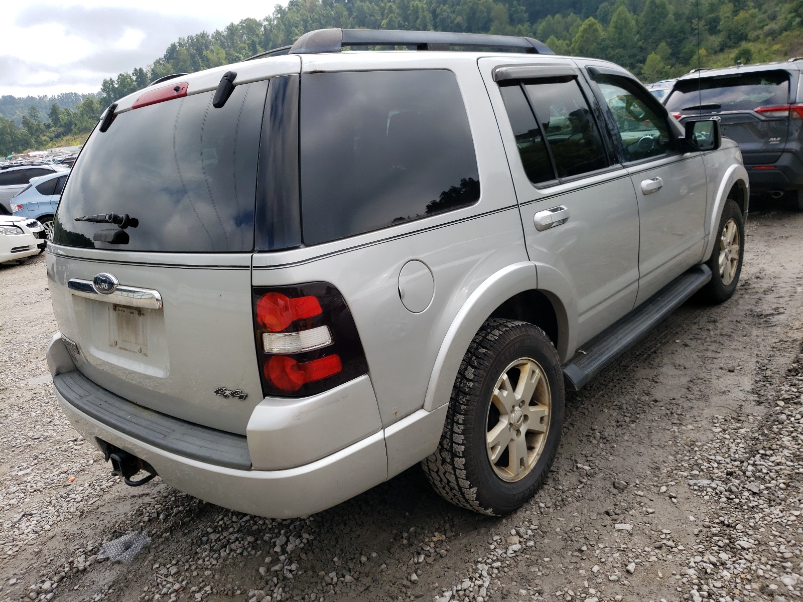 صورة رقم 4 من المزاد - 2009 FORD EXPLORER X مع VIN 1FMEU73E99UA35843