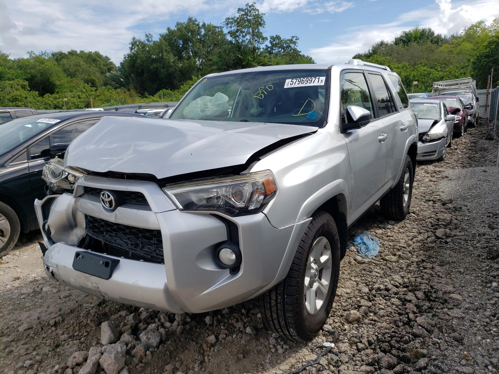 Photo 2 from auction – 2014 TOYOTA 4RUNNER SR with VIN JTEZU5JR4E5074906