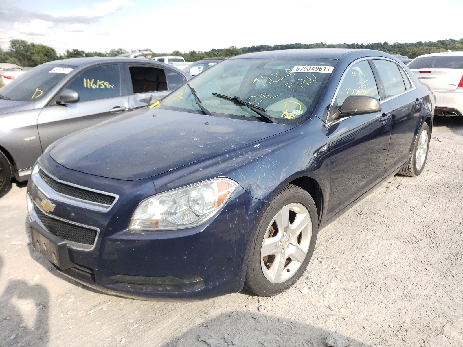 صورة رقم 2 من المزاد - 2011 CHEVROLET MALIBU LS مع VIN 1G1ZA5EU2BF264245