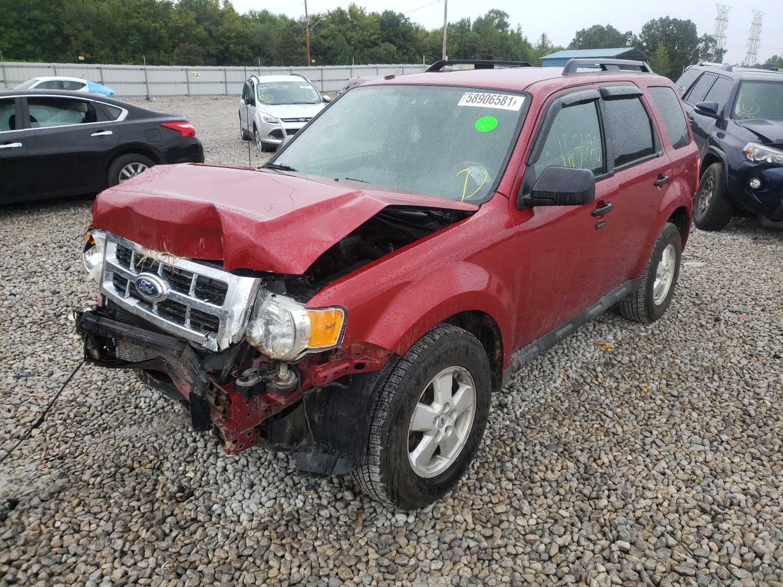 Photo 2 from auction – 2011 FORD ESCAPE XLT with VIN 1FMCU9DG8BKB11556
