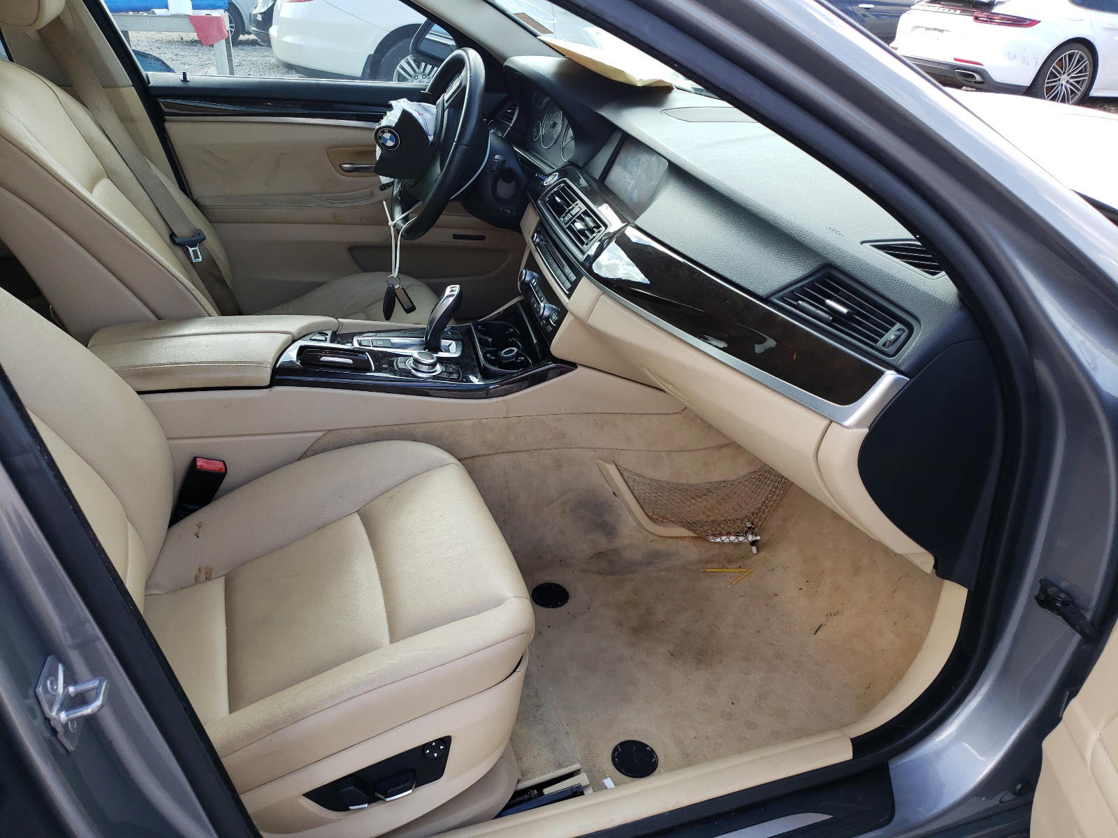 Photo 5 from auction – 2011 BMW 535 I with VIN WBAFR7C50BC602301