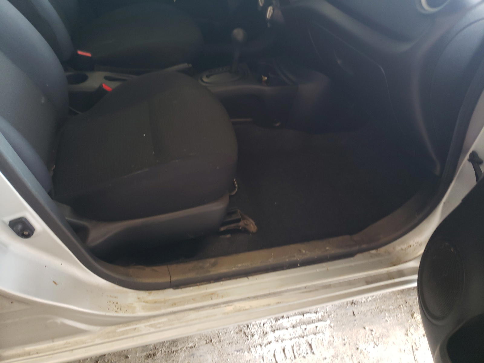 Photo 9 from auction – 2012 NISSAN VERSA S with VIN 3N1CN7AP6CL945211