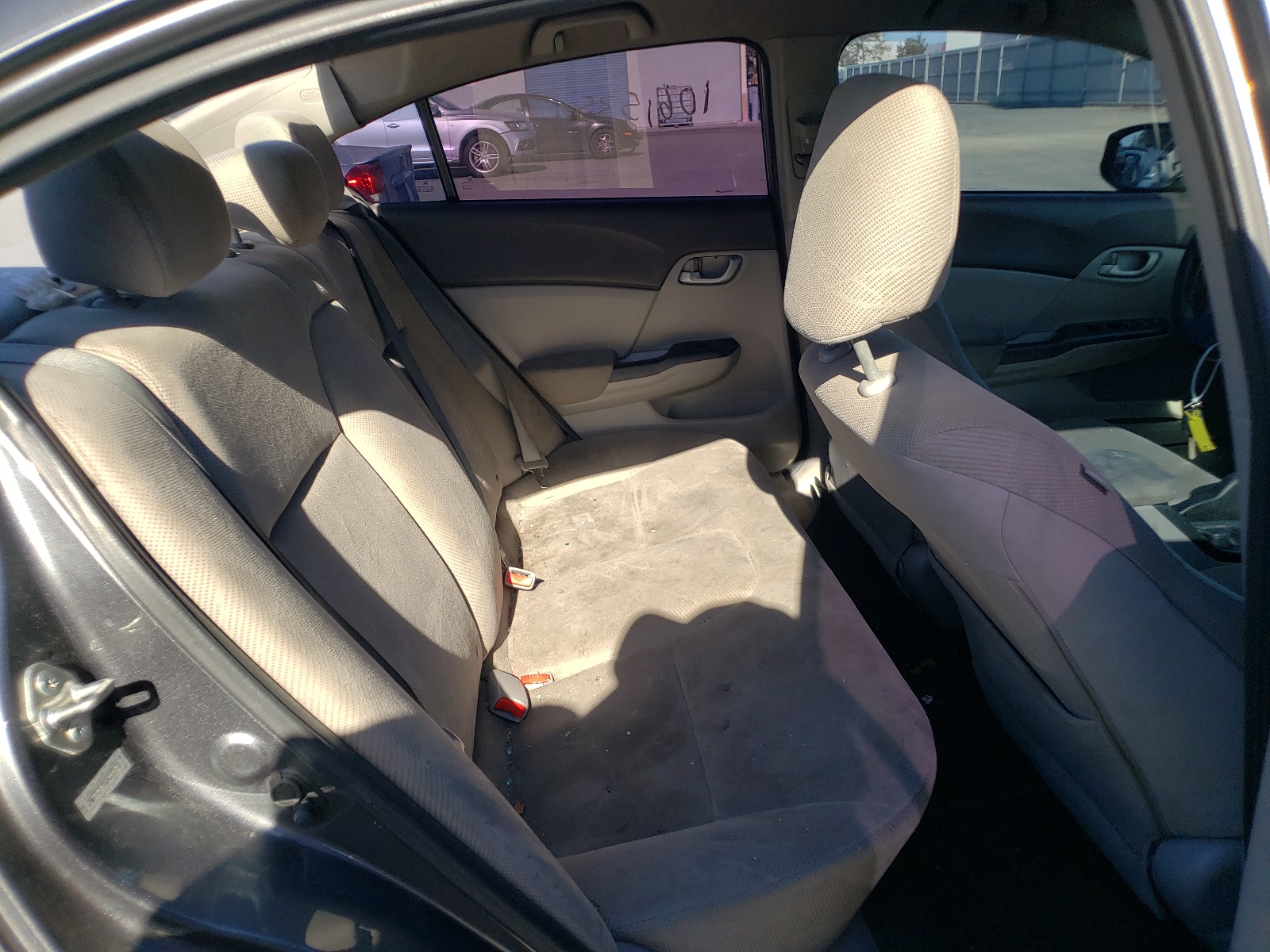 Photo 6 from auction – 2012 HONDA CIVIC LX with VIN 2HGFB2F5XCH332676