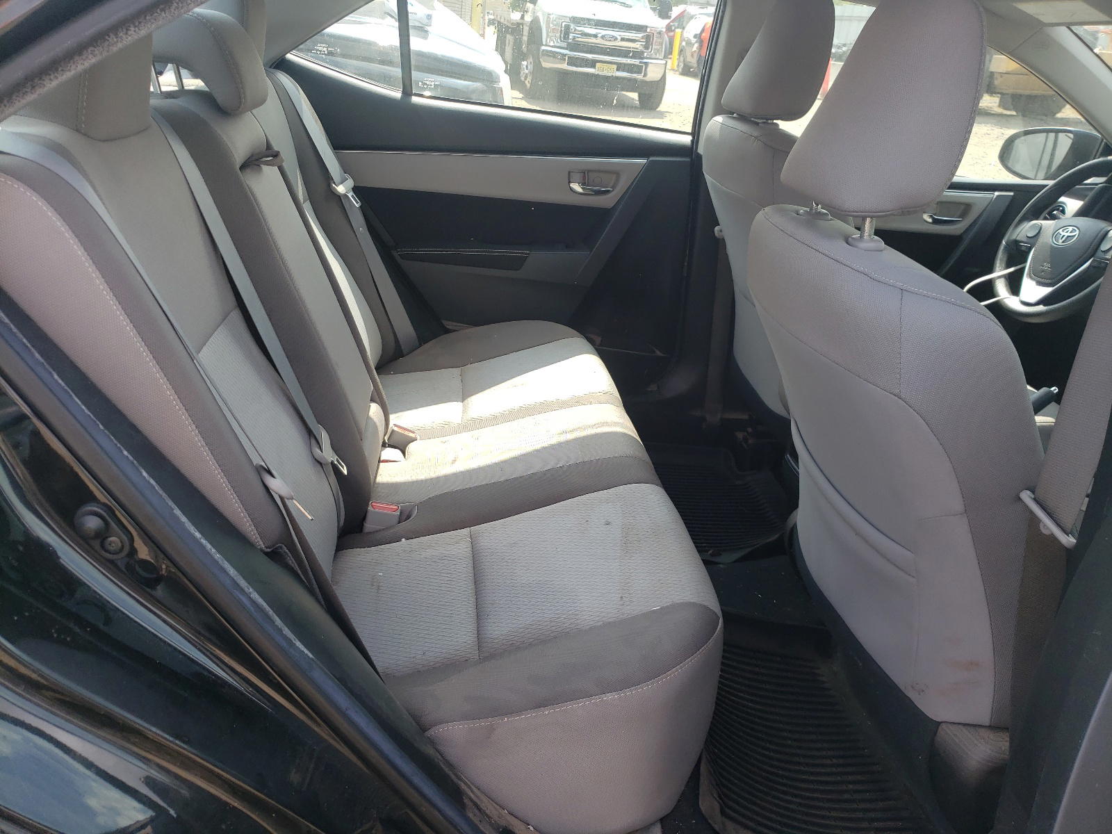Photo 6 from auction – 2018 TOYOTA COROLLA L with VIN 2T1BURHEXJC043320