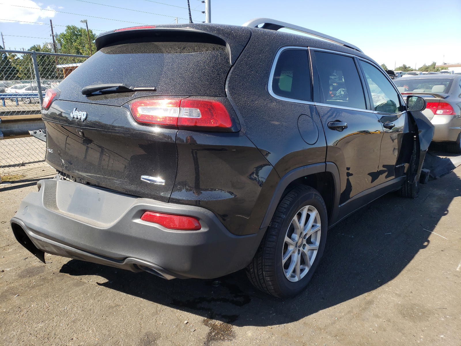 Photo 4 from auction – 2016 JEEP CHEROKEE L with VIN 1C4PJMCS3GW294288