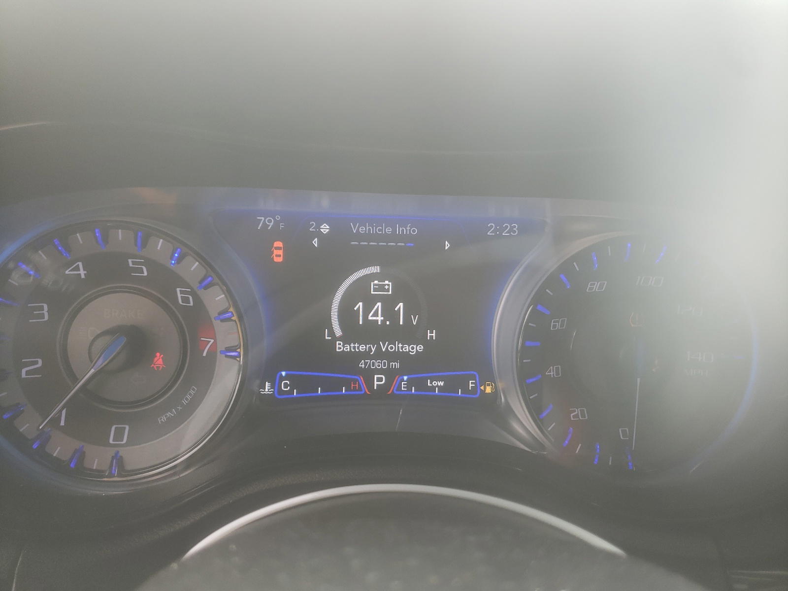 Photo 8 from auction – 2019 CHRYSLER 300 S with VIN 2C3CCABG3KH559498