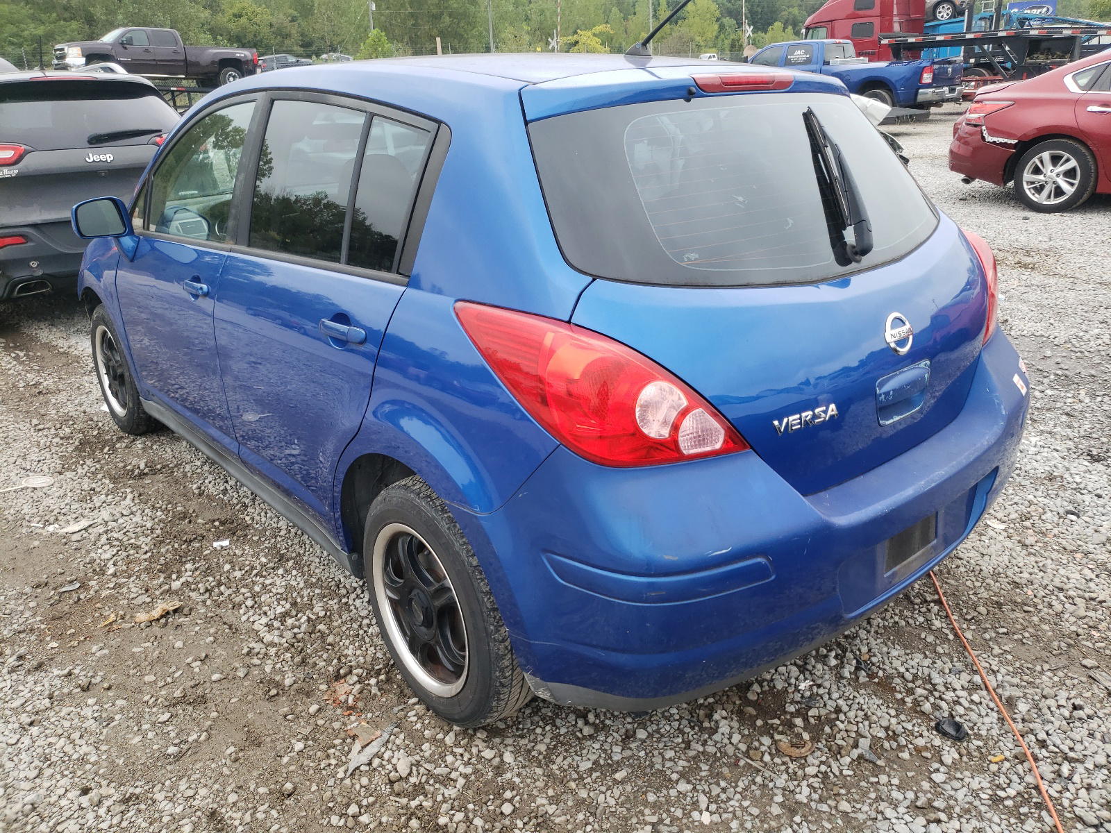 Photo 3 from auction – 2007 NISSAN VERSA S with VIN 3N1BC13E17L350413