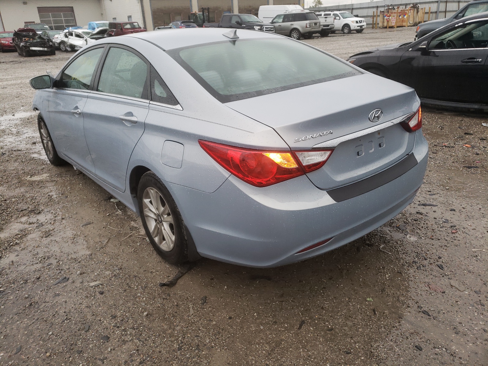 Photo 3 from auction – 2013 HYUNDAI SONATA GLS with VIN 5NPEB4AC7DH676566
