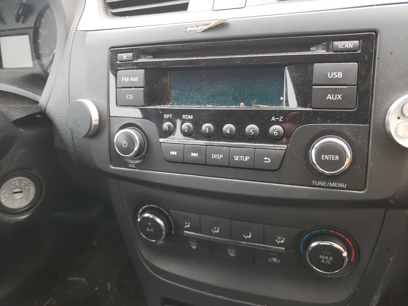 Photo 9 from auction – 2017 NISSAN SENTRA S with VIN 3N1AB7AP3HY374609