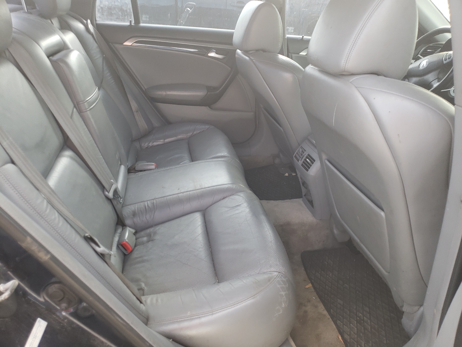 Photo 16 from auction – 2004 ACURA TL with VIN 19UUA66264A073739