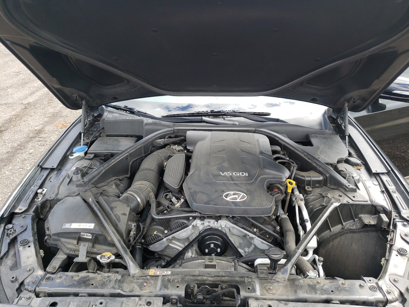 Photo 7 from auction – 2015 HYUNDAI GENESIS 3. with VIN KMHGN4JEXFU083564