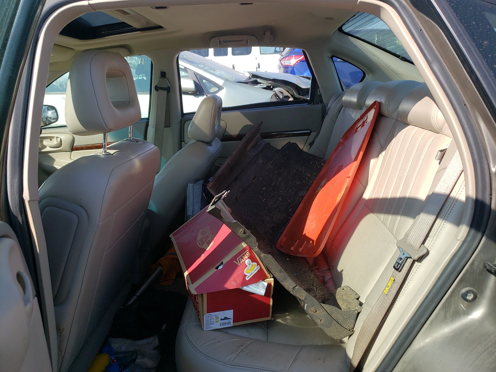 Photo 6 from auction – 2003 CHEVROLET IMPALA LS with VIN 2G1WH55K839110310