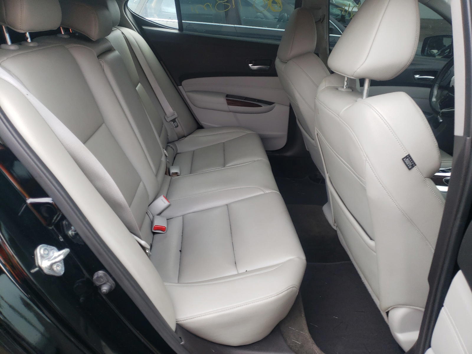 Photo 6 from auction – 2015 ACURA TLX with VIN 19UUB2F30FA026238