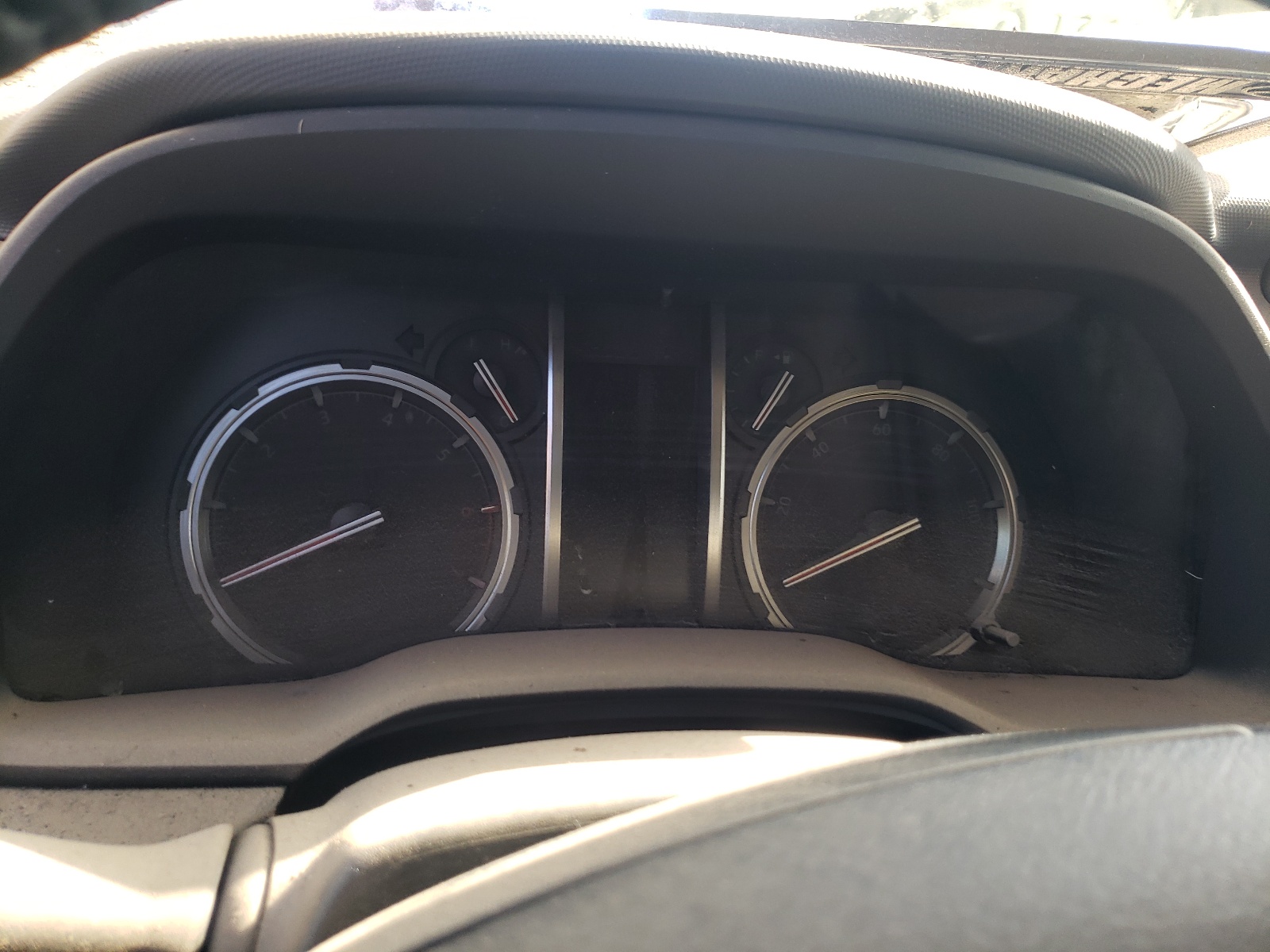 Photo 8 from auction – 2020 TOYOTA 4RUNNER SR with VIN JTEBU5JR2L5805847