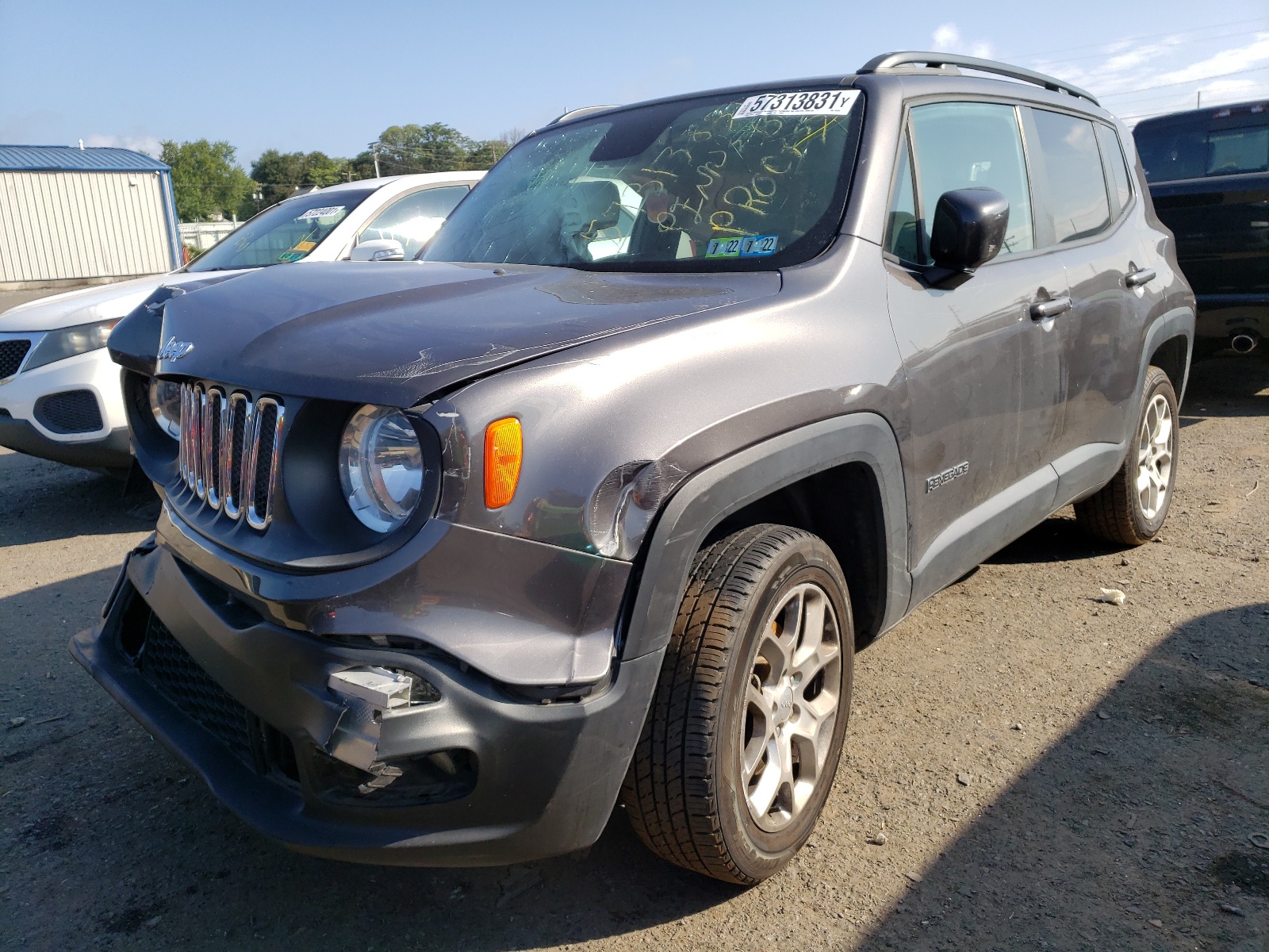 Photo 2 from auction – 2016 JEEP RENEGADE L with VIN ZACCJBBT0GPD65232