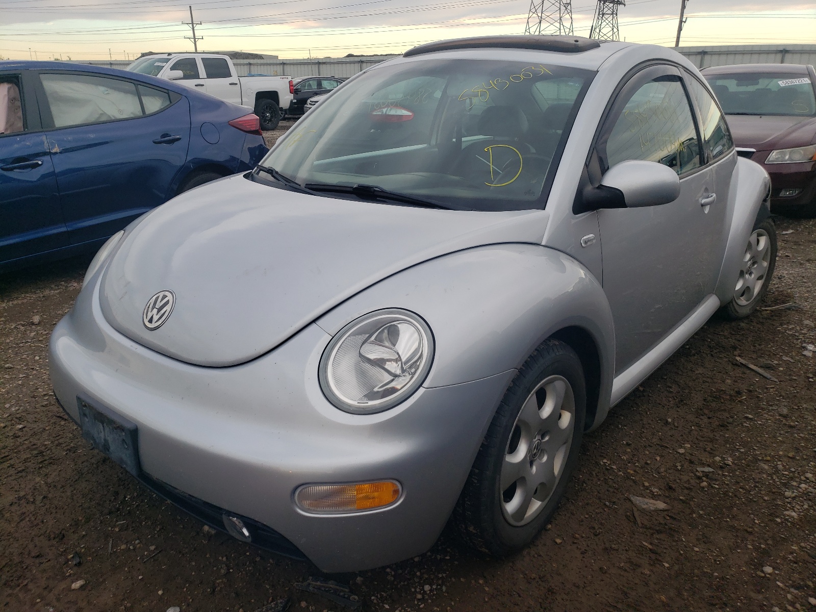 Photo 2 from auction – 2003 VOLKSWAGEN NEW BEETLE with VIN 3VWCK21C03M412316