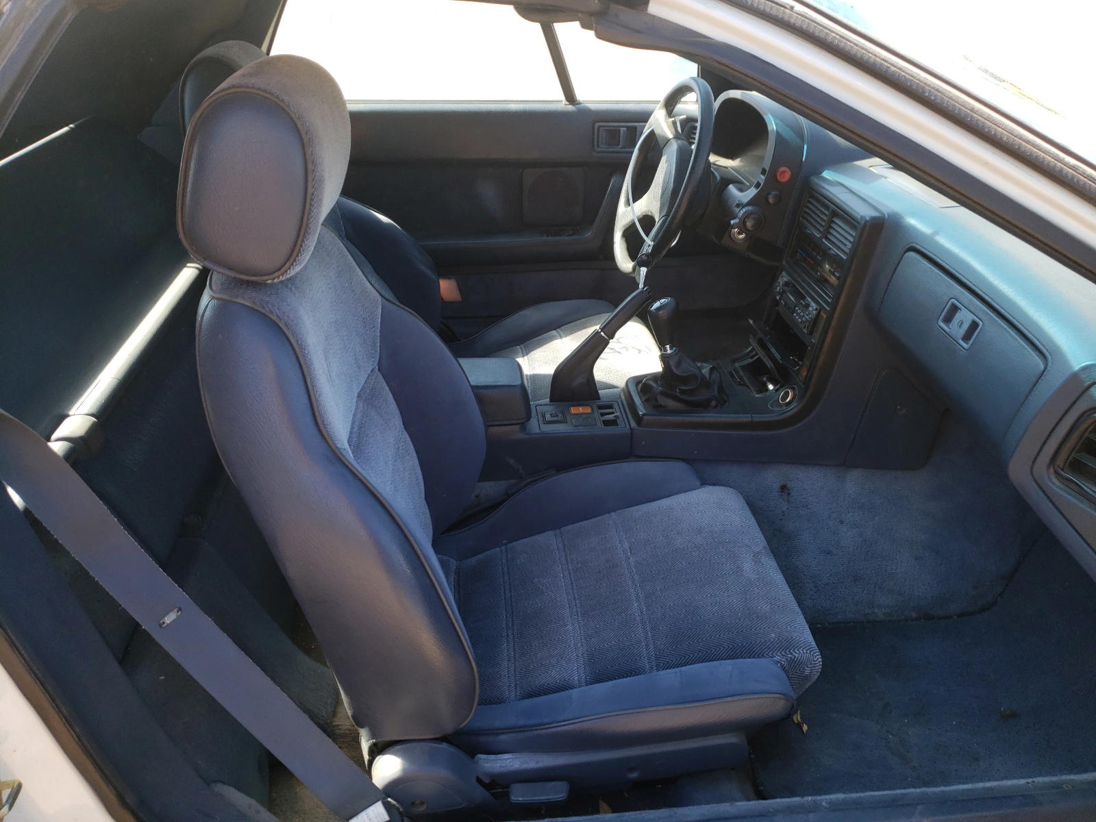 Photo 5 from auction – 1988 MAZDA RX7 with VIN JM1FC3514J0103055