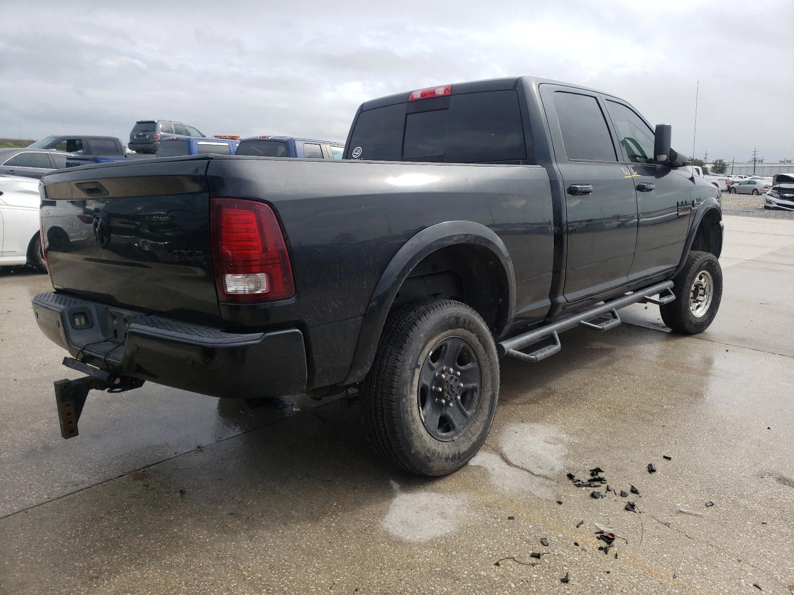 Photo 4 from auction – 2016 RAM 2500 LARAM with VIN 3C6UR5FL2GG108879