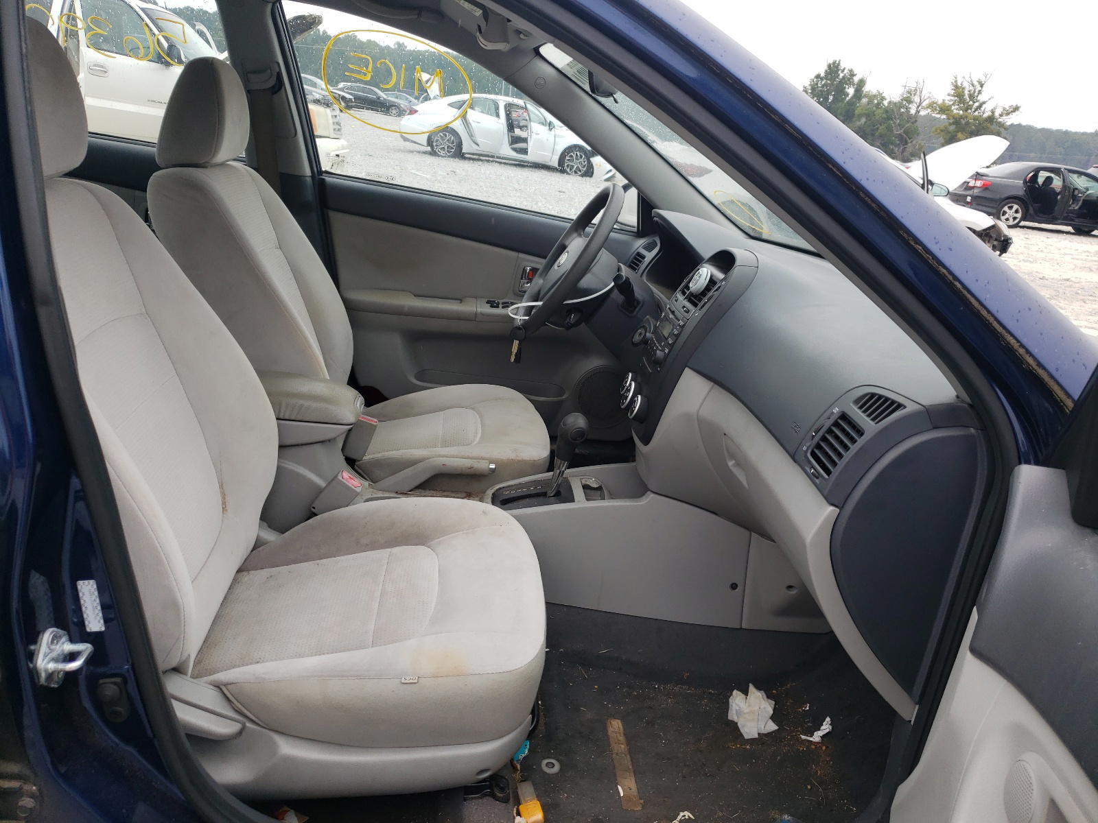 Photo 5 from auction – 2009 KIA SPECTRA EX with VIN KNAFE221595632101