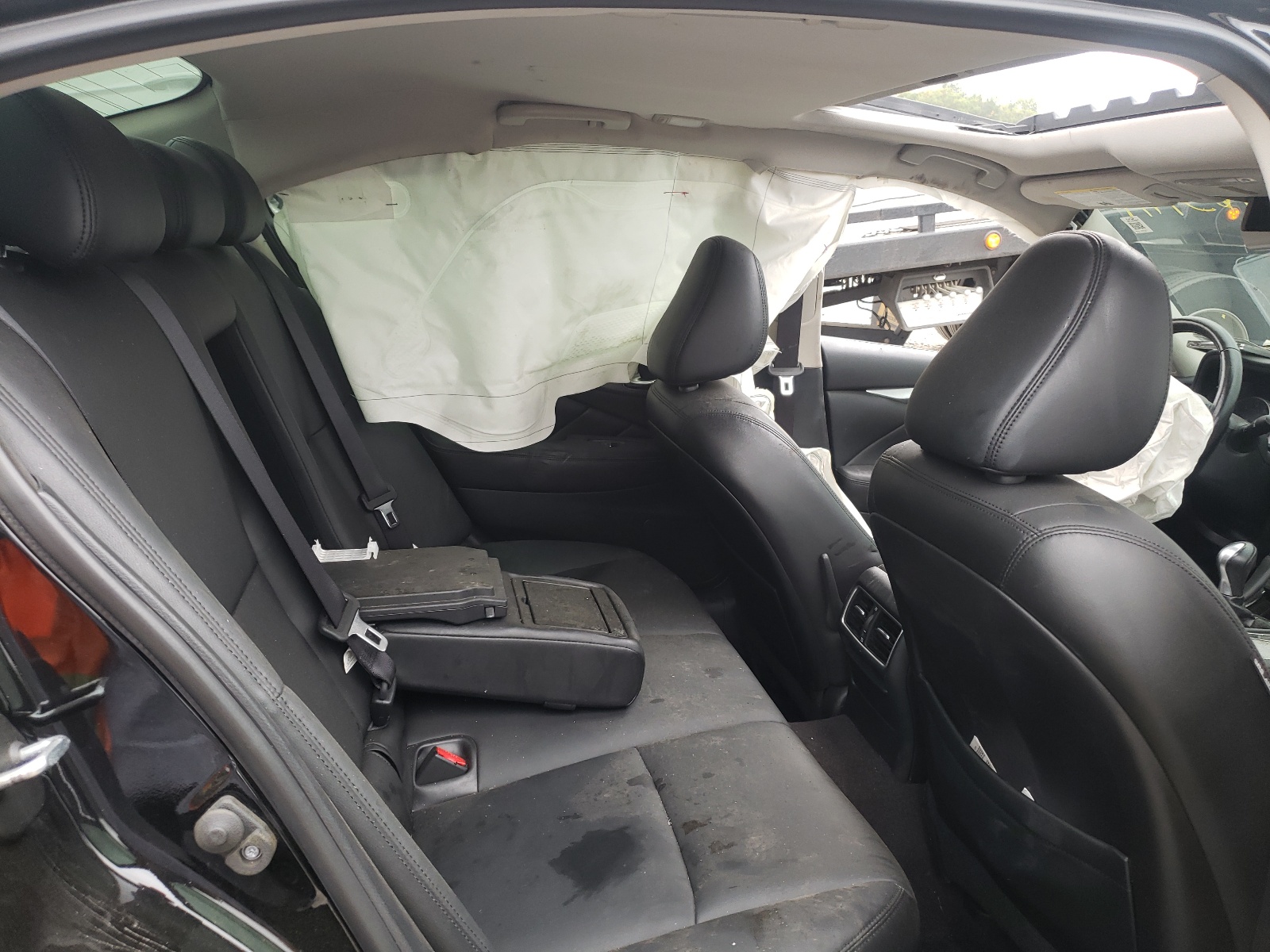 Photo 6 from auction – 2017 INFINITI Q50 BASE with VIN JN1CV7AR4HM682411