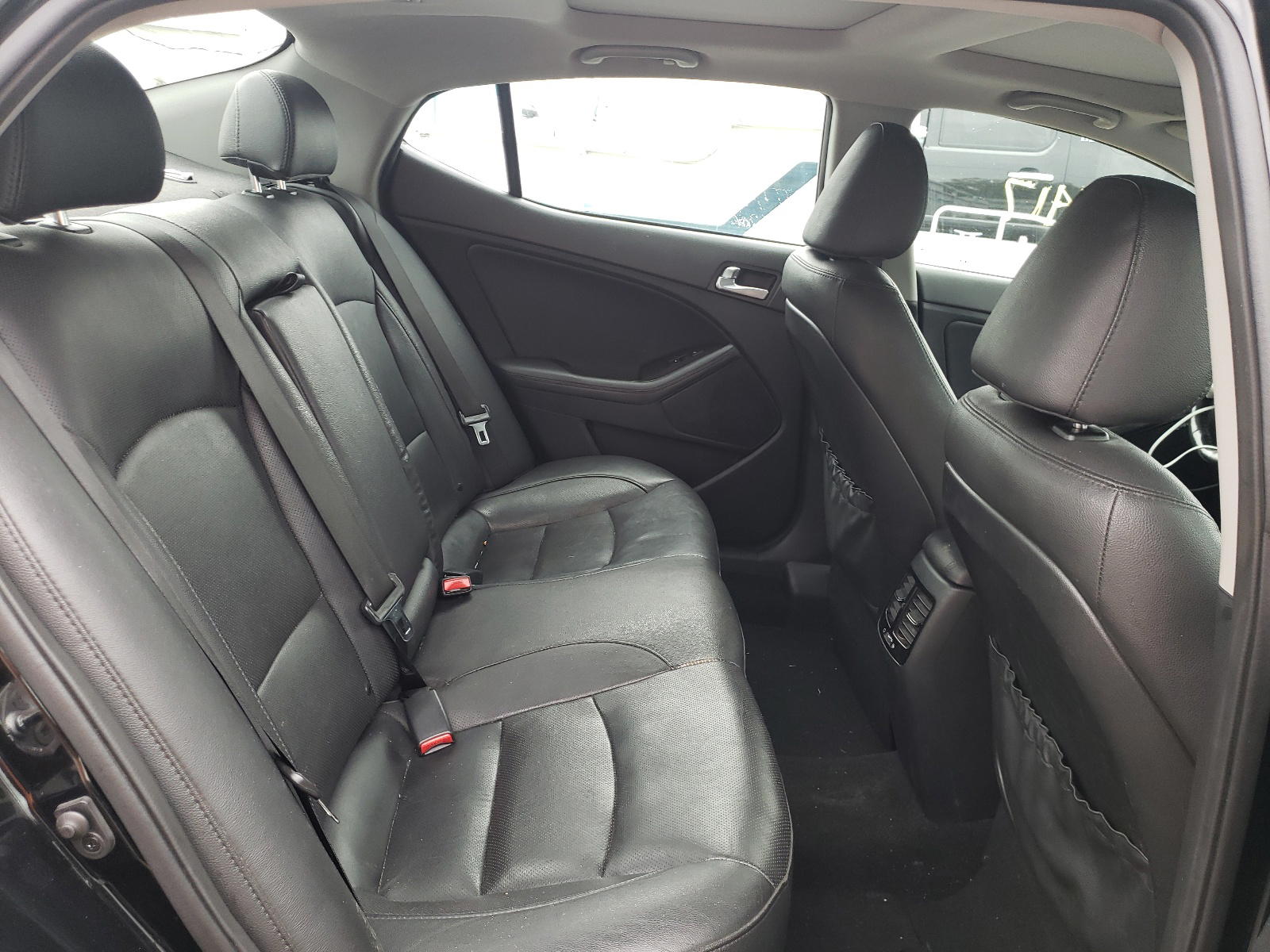 Photo 6 from auction – 2015 KIA OPTIMA EX with VIN 5XXGN4A79FG490870