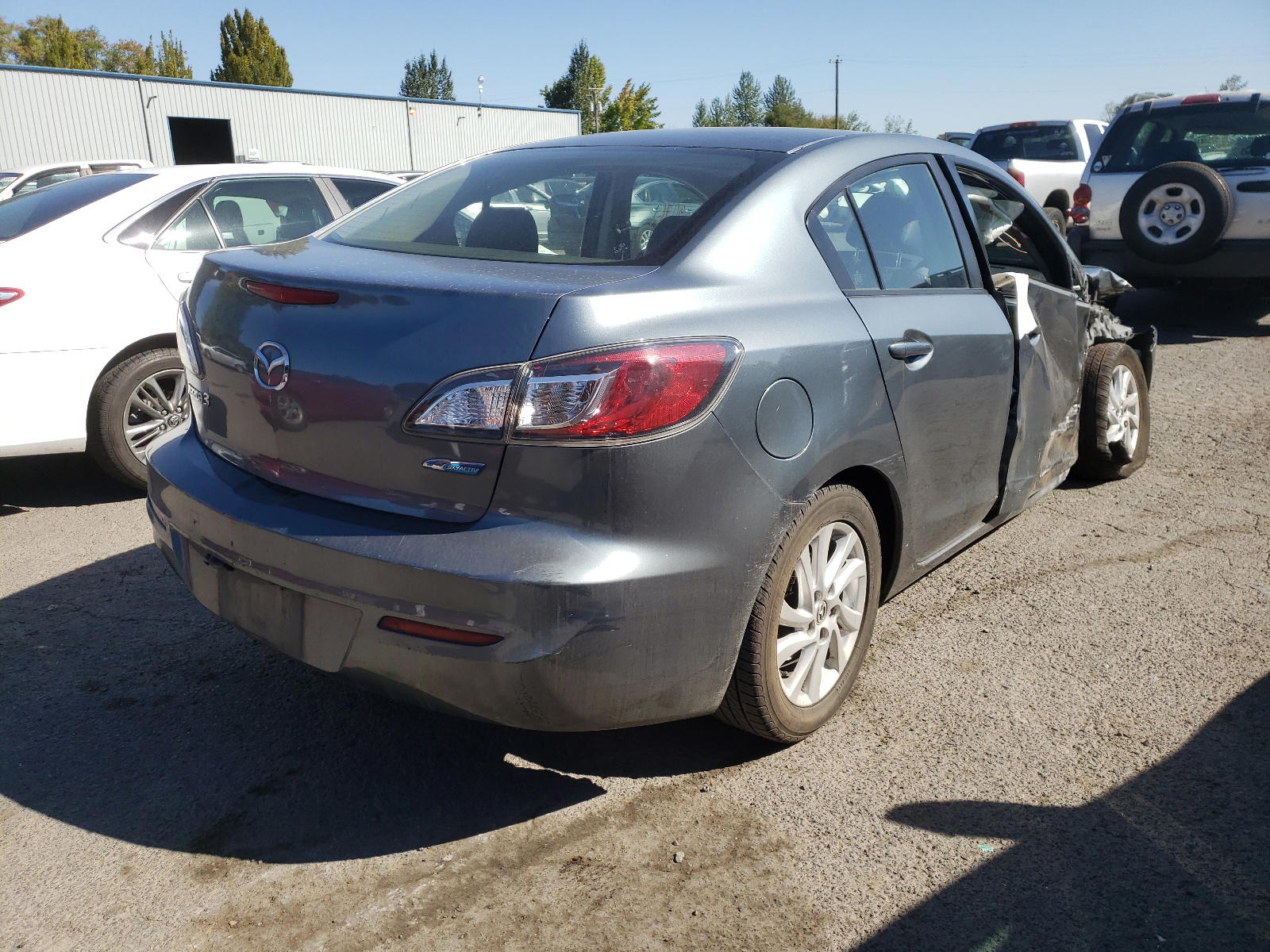 Photo 4 from auction – 2012 MAZDA 3 I with VIN JM1BL1W88C1649451