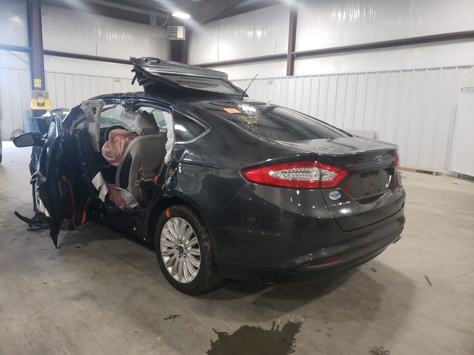 Photo 3 from auction – 2015 FORD FUSION SE with VIN 3FA6P0LU5FR254368