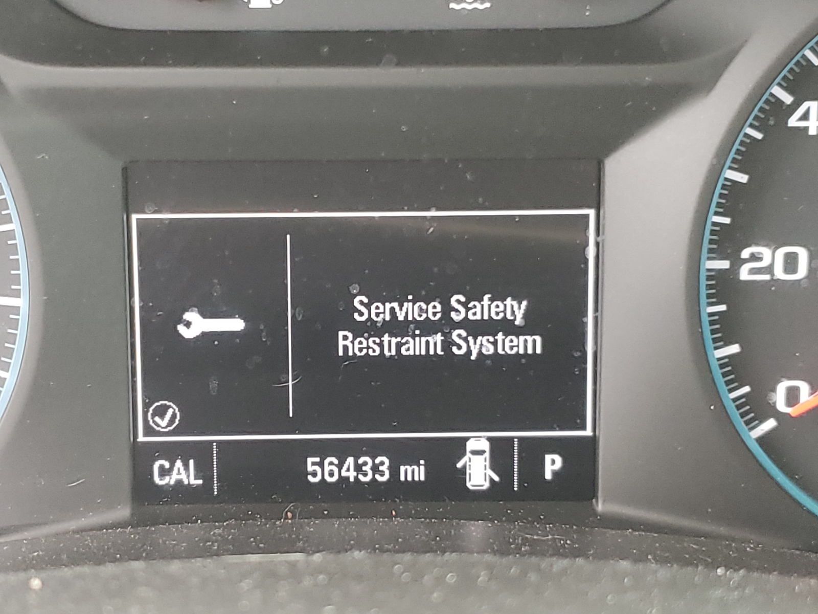 Photo 18 from auction – 2018 CHEVROLET EQUINOX LT with VIN 2GNAXJEV9J6242635