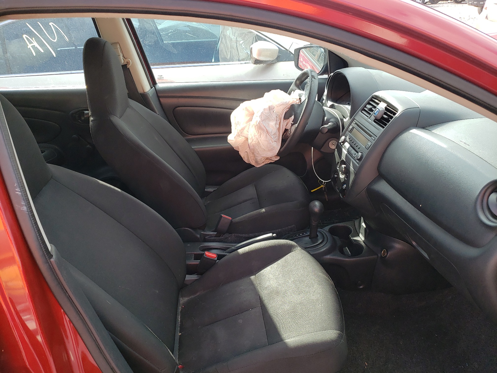 Photo 5 from auction – 2017 NISSAN VERSA S with VIN 3N1CN7AP4HL879734
