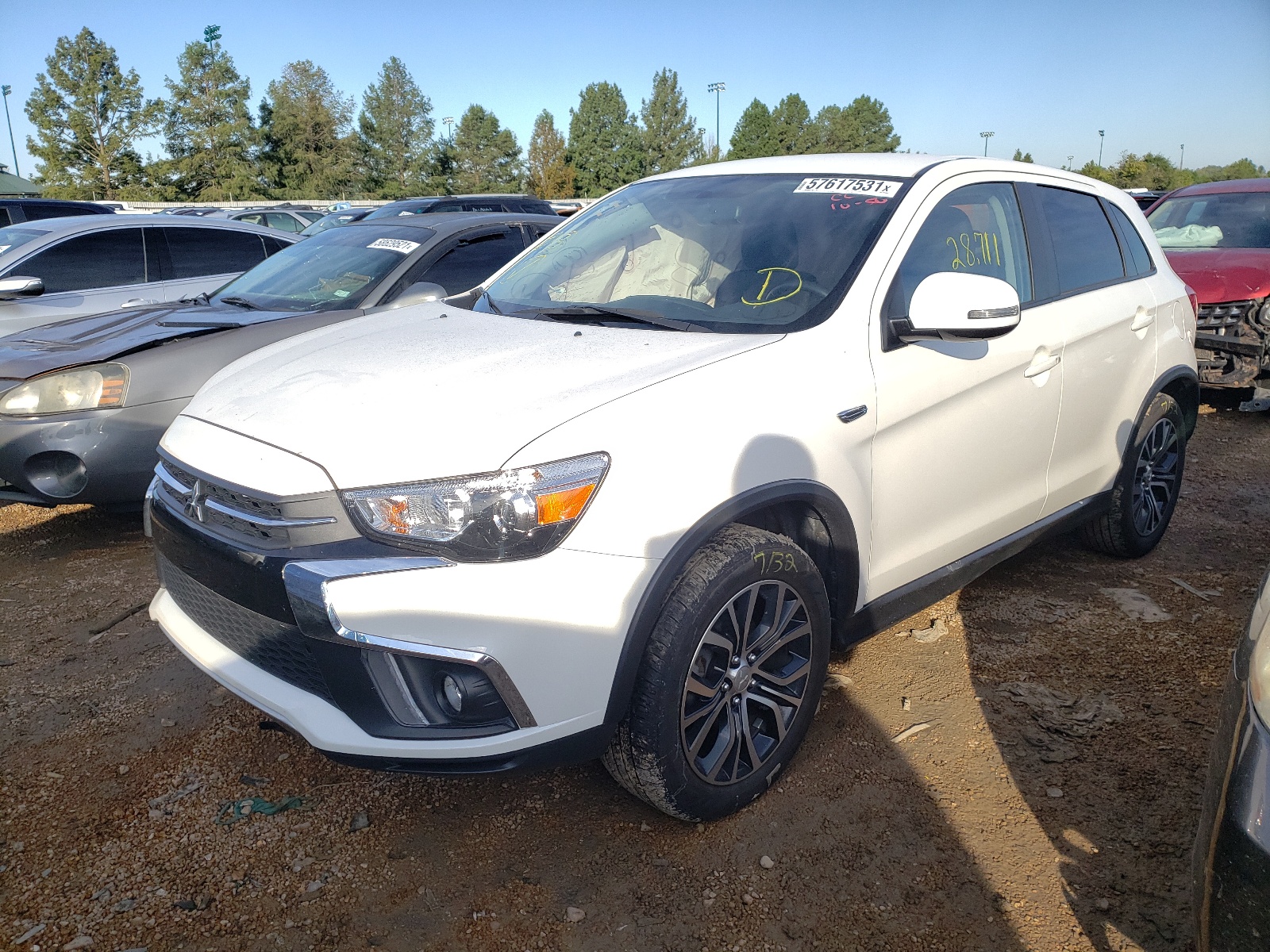 Photo 2 from auction – 2019 MITSUBISHI OUTLANDER with VIN JA4AP4AU2KU031345