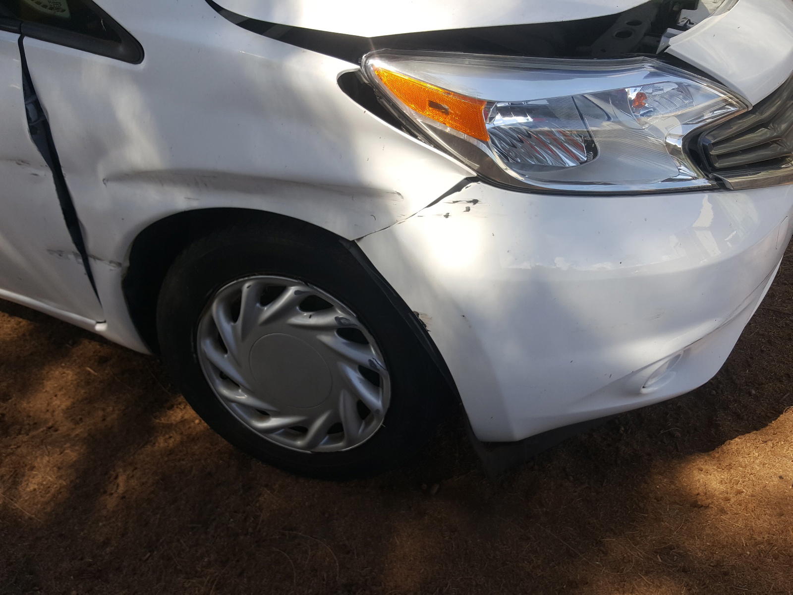 Photo 9 from auction – 2015 NISSAN VERSA NOTE with VIN 3N1CE2CP4FL445388