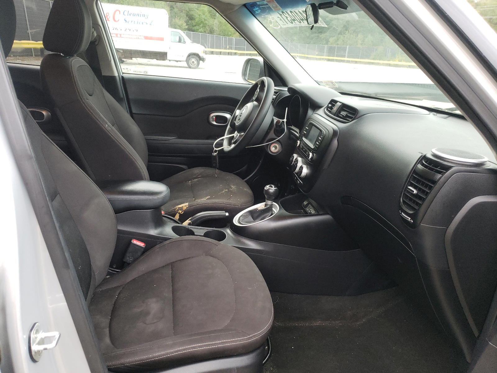 Photo 5 from auction – 2016 KIA SOUL with VIN KNDJN2A21G7841912