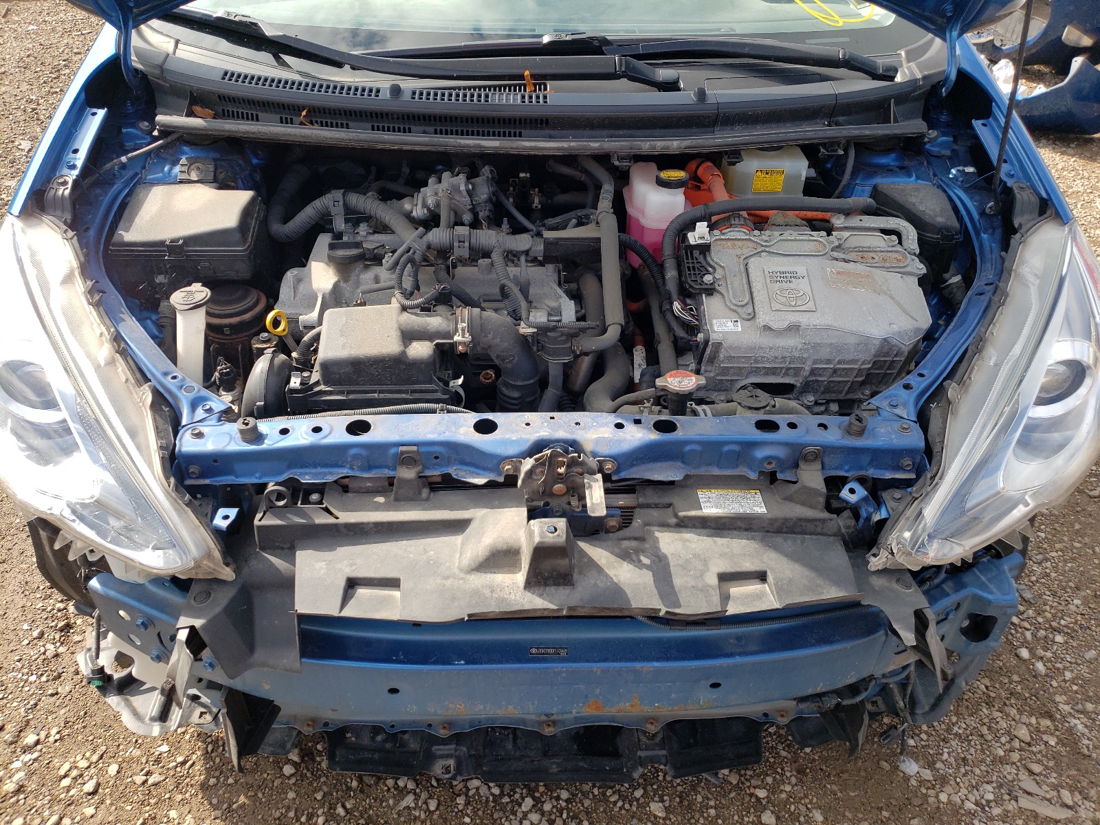 Photo 7 from auction – 2015 TOYOTA PRIUS C with VIN JTDKDTB30F1109681