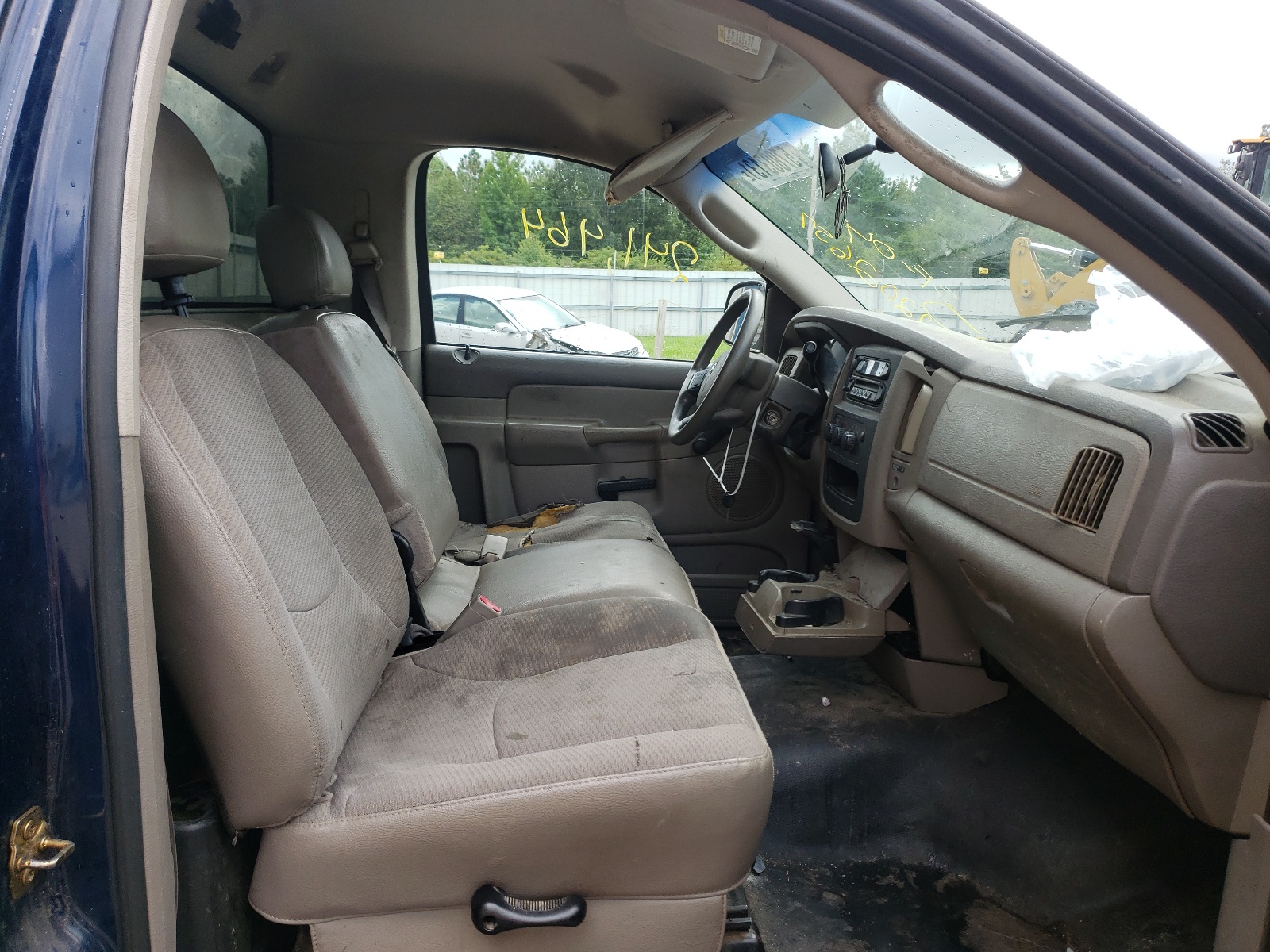 Photo 5 from auction – 2004 DODGE RAM 1500 S with VIN 1D7HA16N24J137231