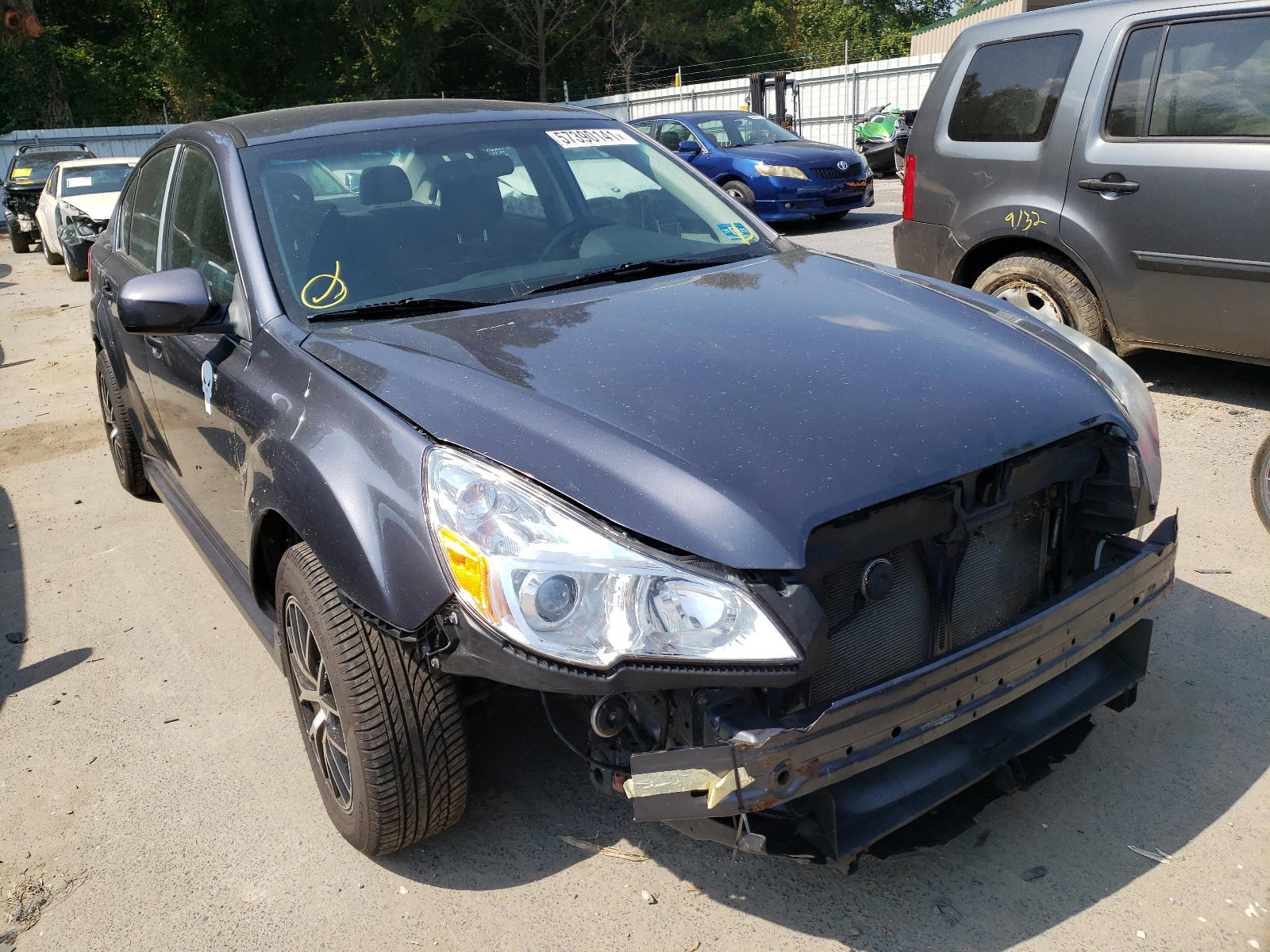SUBARU LEGACY 2.5 2014 with VIN 4S3BMBC66E3034734 - Photo from auction