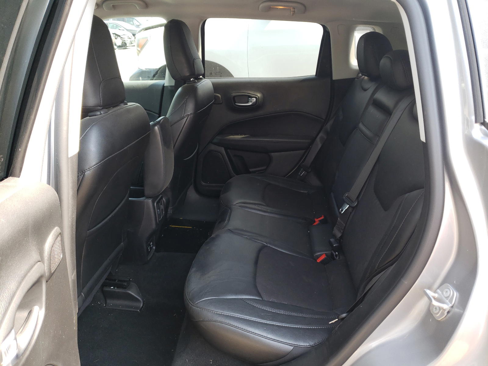 Photo 6 from auction – 2018 JEEP COMPASS LA with VIN 3C4NJDBB5JT399114
